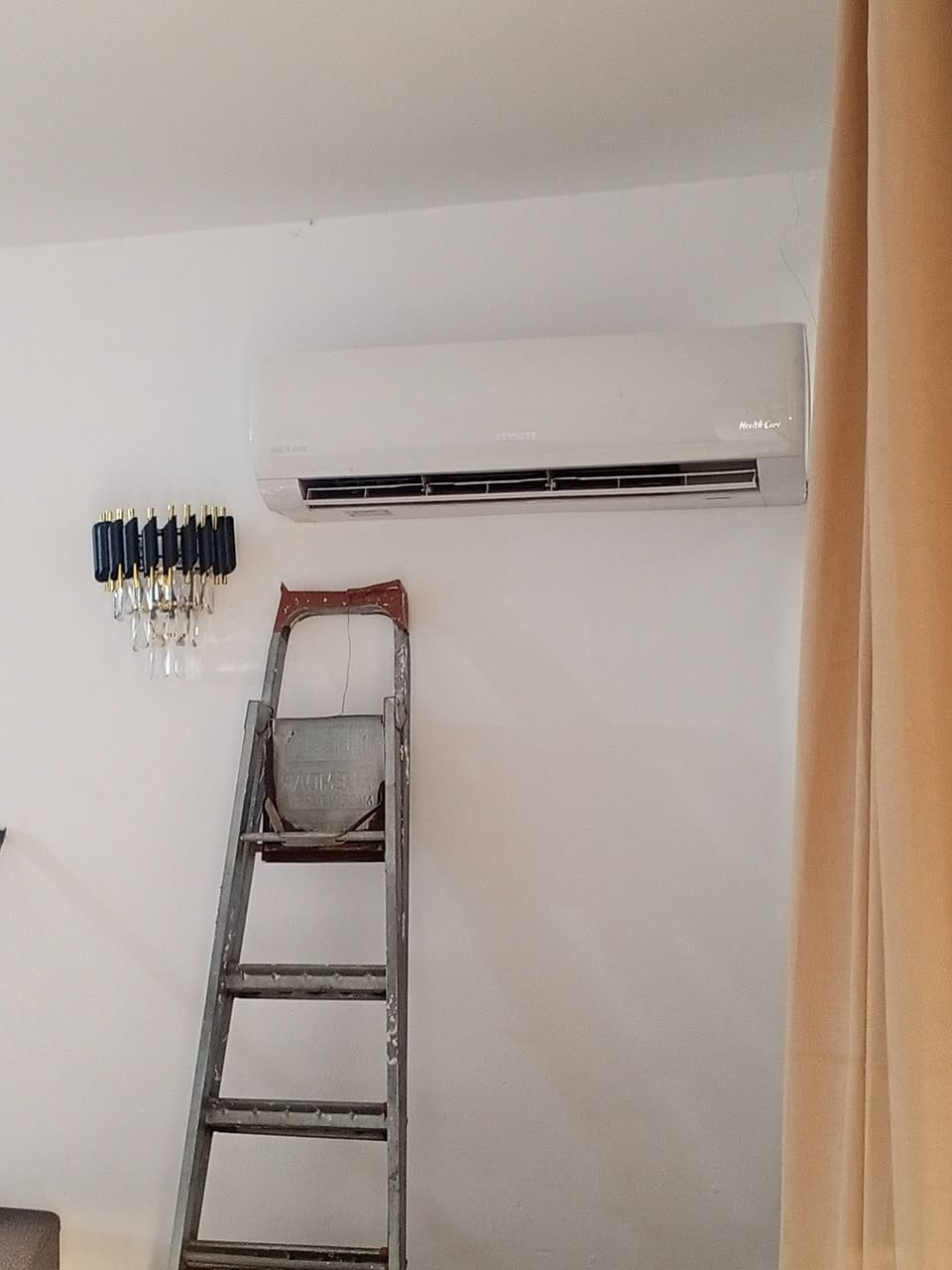 ورشه تبريد متنقله في بغداد 🌐 
لتنصيب وتركيب سبالت ❄️ وفتح سبالت ❄️ وغسل وتنظيف جميع انواع السبالت 💧 
📍(نصلكم جميع مناطق بغداد 🌐)
////////////////////////////////////////////////////
📌جزء من عملنه في منطقه الاسكان / والمنصور
✅ تم تنصيب سبالت نوع اوكس شركه الثقه 2طن تحكم بالامبيريه 
✅ وتنصيب سبلت هايسنز كنتوري 3طن
✅ فتح وغسل سبالت اخرى عدد 3
✅ سرعه في إنجاز العمل المتقن
✅ وجوده في العمل مع ضمان 

⭕ للتواصل عبر الرقم 
📱*********** واتساب ✅ 
او مراسله الصفحه 📩
