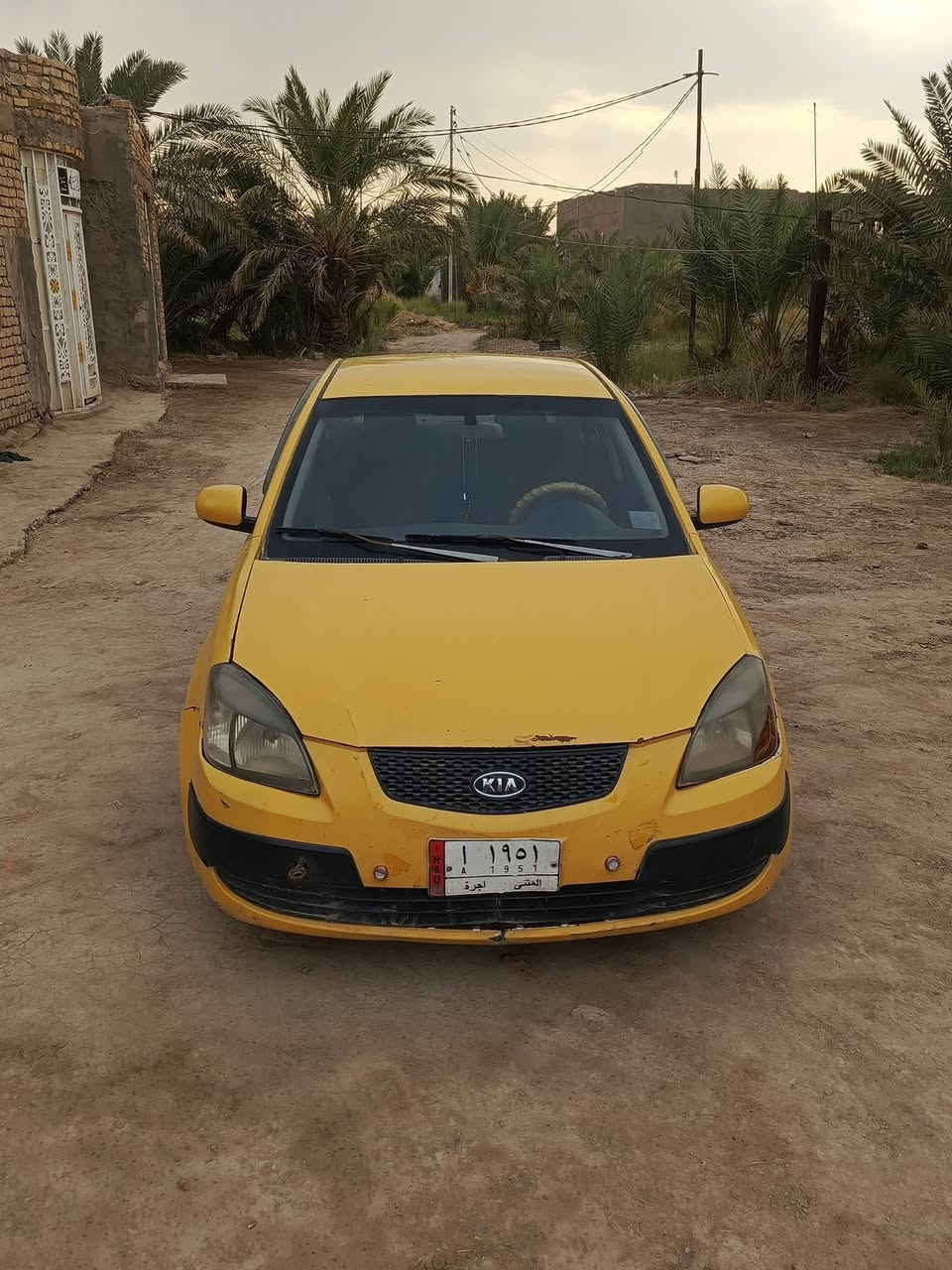 كيا ريو 2008 كير ومحرك وحداديه خير من الله نضاف نقصها بس التبريد واكف رقمها مثنى وسنويتها توه صقطت  شرط تحويل مكانها بالسماوة ***********
السعر 62 وبيها شويه مجال
