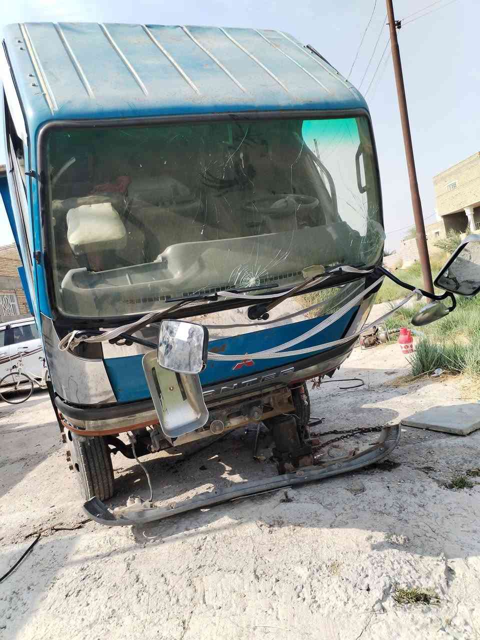السلام عليكم سياره للبيع كنتر بزون  مسويه حادث المكان الناصريه شطره 
للأستفسار الاتصال على الرقم ***********
