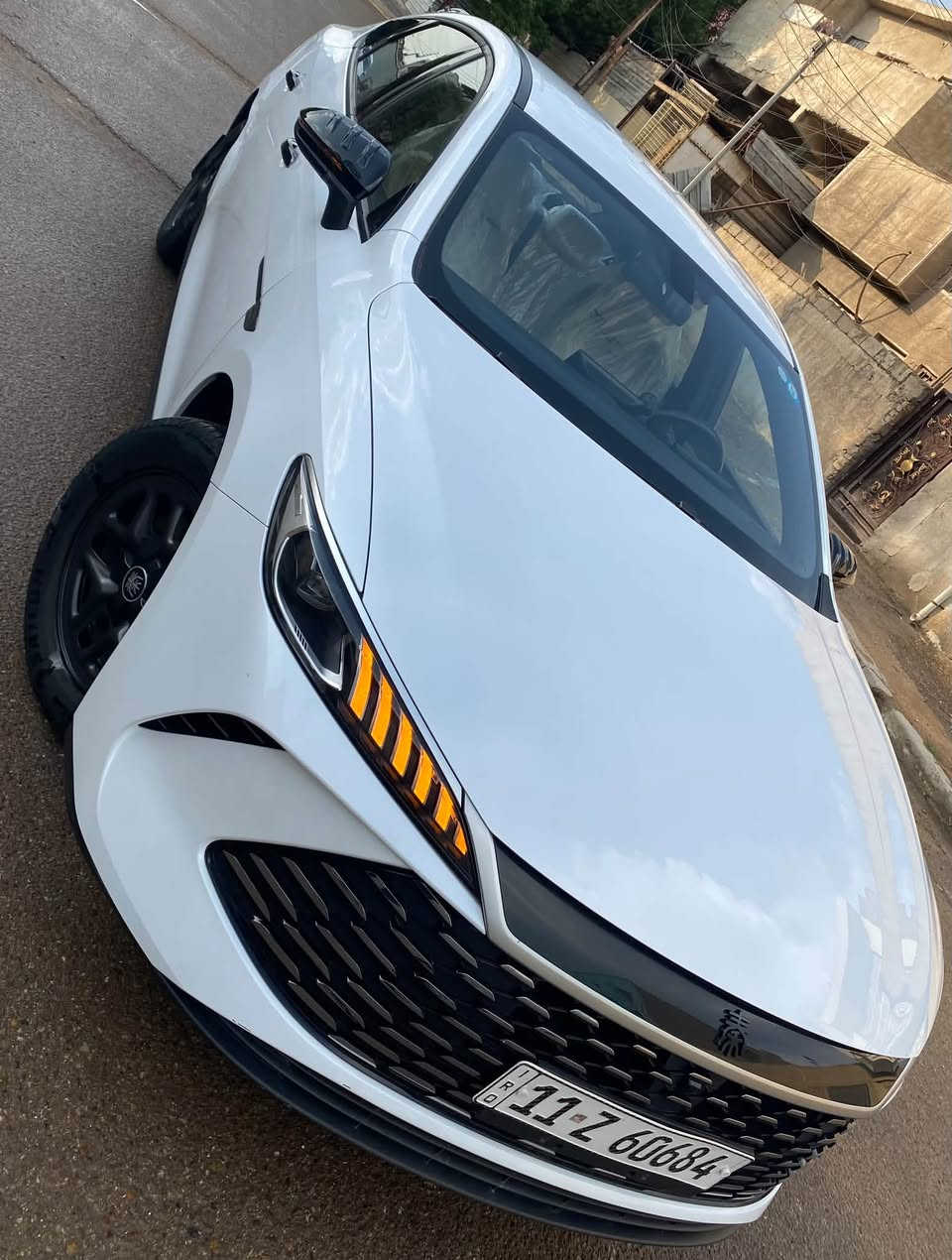 السلام عليكم BYD  كن بلاس  موديل 2025 سنويه وهزه جديده باسمي
ماشيه  18   KM. الكلي  🚘 داخل ابيض 

السياره مكفوله من الصبغ بيها هاي الطخه موضحه بالصور السياره جديده وجاهزه بدون نواقص 

السعر 19 و250 الف   مكاني بغداد الدوره 📍

***********☎️
