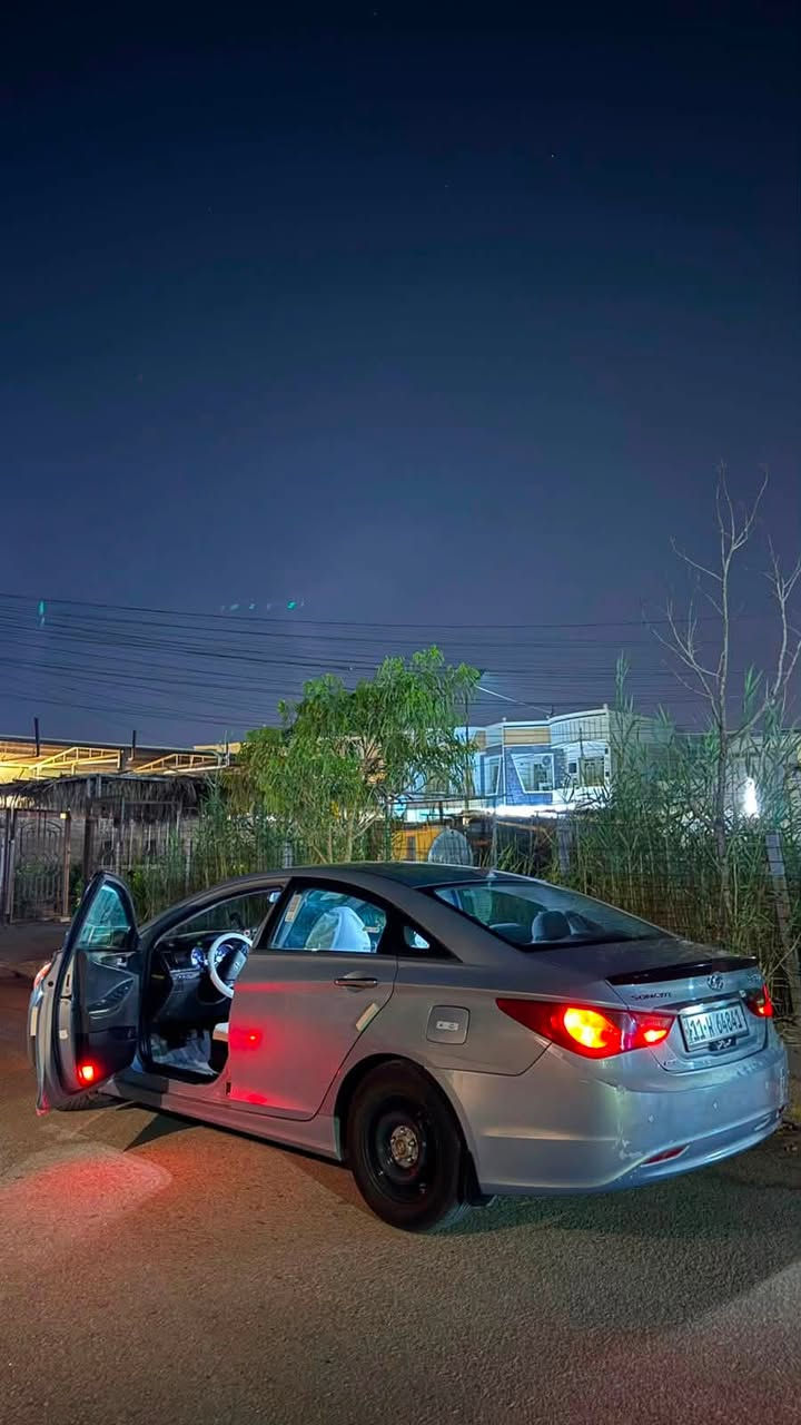 🚘 للبيع: هيونداي سوناتا GLS 2012

🔹 الموديل: سوناتا GLS 2012
🔹 المواصفات: ستاندر 
🔹 تخم تاير جديد ومنظومة تبريد جديدة 
🔹 الممشى: 280,000 كم
🔹 المكينة: مبدلة جديدة، ماشية تقريباً 20,000 كم فقط
🔹 الحادث: بيها حادث بسيط من امريكا ، وبالعراق مصبوغ جاملغ خلفي ايسر فقط 
🔹 الحالة: السيارة بيها بعض الملاحظات لكن شواصي ودواخل سليمة ١٠٠٪؜ ، والفحص على المشتري
🔹 السعر: 95 ورقة 💵 وقابل للتفاوض

📍 الموقع: الأنبار – الفلوجة

للمهتمين والمعاينة، التواصل على الخاص او على الرقم ***********
