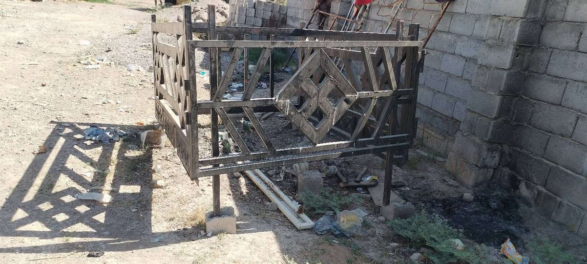 السلام عليكم ورحمة الله وبركاته من رخصه الادمن
محجر كيه دبل قماره للبيع نضيف كلش شغل جديد 350 الف وبي مجال  مكاني ديالى المقداديه  ***********
