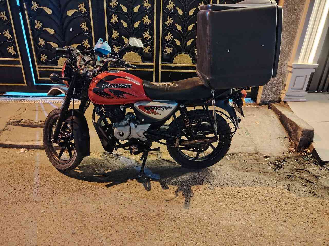 السلام عليكم بوكسر جبلي مديل ٢٠٢٣ رقم بصره بأسمي تحويل نفس اليوم ماشيه ٣٠ الف تقريبا دارجه من شغلي للبيت مو توصيل صندوك حاطه للعده مالتي وتكدر تجي شوفه بعينك... الدراجه وصخه مامغسوله + العينه عداد السرعه مكسور والشفقه مالته مكسوره كهرباء كلها شغاله
موقع بصره شط العرب سعرها ١٩٠٠ للتواصل ***********
