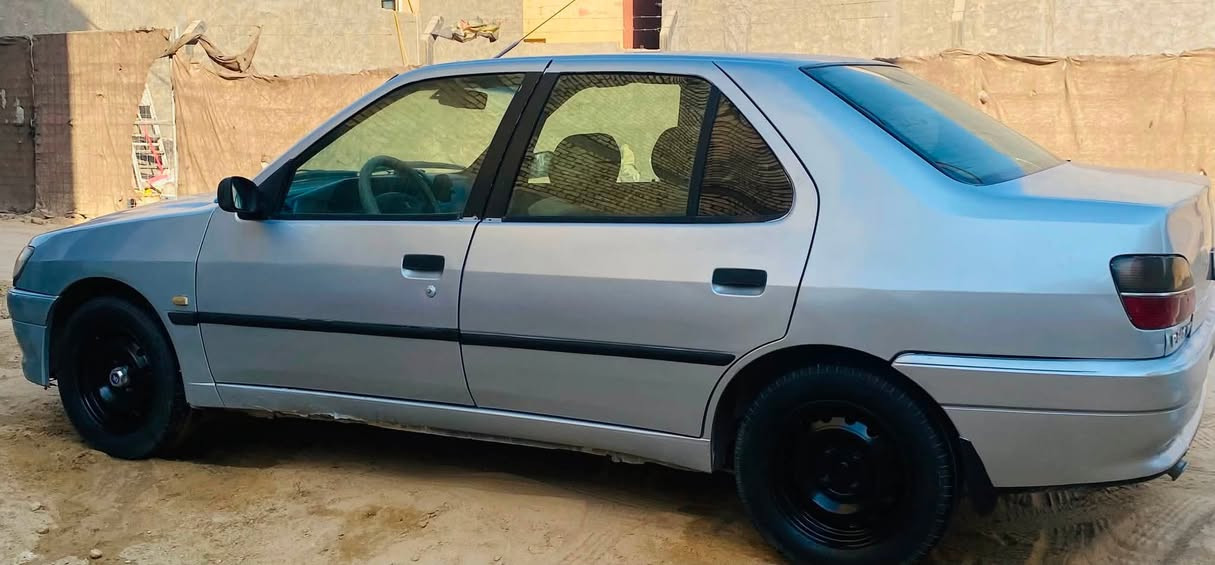 السلام عليكم
بيجو 306 فرنسي موديل 2003  السياره حلوه ونظيفة ما بيها شي شوفت عينك 

السياره بيها بس صبغ عام بدون حادث أو ضرب السياره كير محرك مكفولات رقم دولي سنوية باسمي+رقم مميز 

مكان السيارة : كربلاء 

 للاستفسار  ***********
