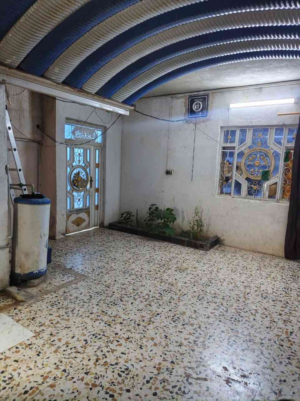 بيت للبيع العماره ميسان دوانم حي السلام  عقد 25،قرب بانزين خان بيت مخيلف مقابل عارضه المجمع السكني،، 
بناء حديث مساحه 200م بناء حديث قريب للشارع يحتوي على محل كبير، تغليف الواح مع ارضيه بور سالين تفاصيل اكثر تصال واتساب اوسيم كارت ***********او ***********
السعر 115بيه مجال
