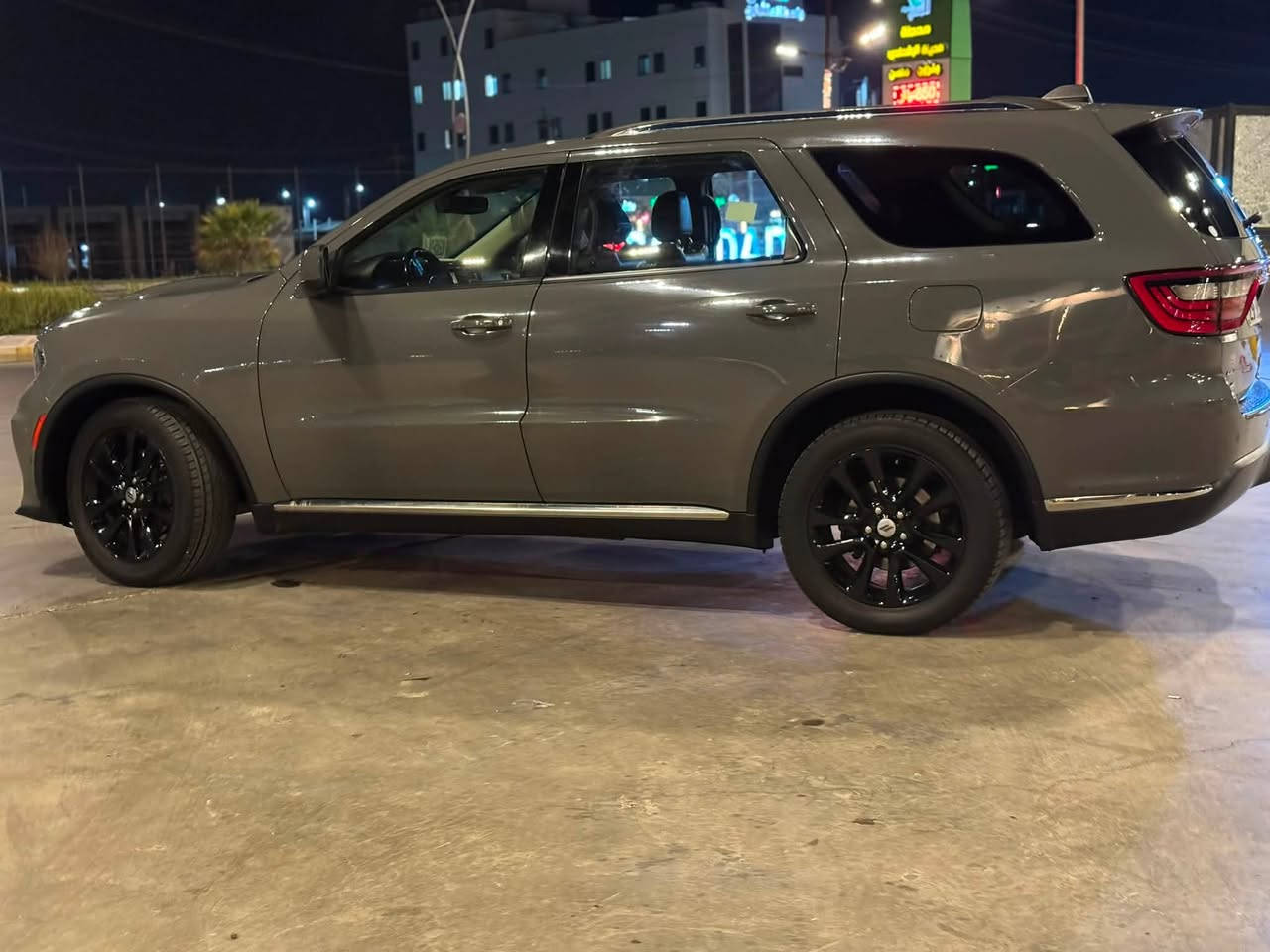 إعلان بيع سيارة دودج دورانجو 2021
المواصفات والتفاصيل:
 النوع والموديل: دودج دورانجو (Dodge Durango) موديل 2021 - وارد أمريكي
 المسافة المقطوعة: 110,000 كم
 المحرك: محول محرك 2014 بالكامل قطع أصلية
 اللون والبدن: حادث جاملغ وبنيد (مرفق السونار للتفاصيل الكاملة)
 المكان: محافظة واسط - الكوت المركز
المميزات والتجهيزات:
 كشنات جلد كهرباء (مقاعد منفصلة)
 صندوق (جنطة) كهرباء
 كاميرا خلفية
 ويل كب قياس 20 مع تخم تايرات جديد
 السيارة بحالة ممتازة وجاهزة للاستخدام ("خير من الله")
الأوراق والملكية:
 رقم واسط، باسمي والتحويل مباشر ثاني يوم
السعر والتواصل:
 السعر عند الاتصال
 للتواصل والاستفسار (هاتف / واتساب): ***********

