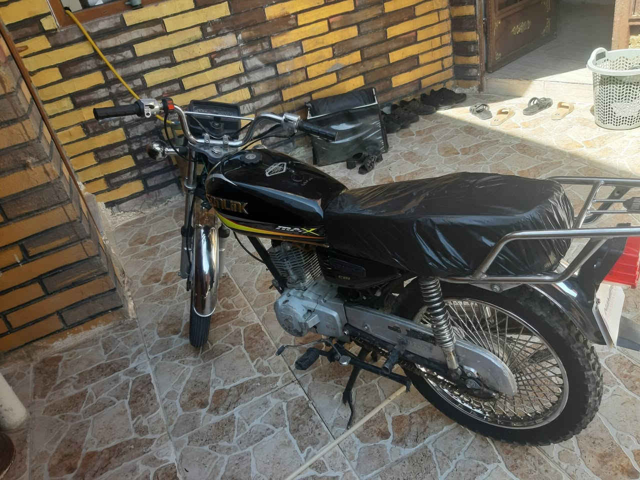 للبيع ماطور سونيك غطاس موديل 22محرك مفتوح بس لا صرف ولا بخار كهربائية شغال سعر 400بي مجال مكاني كركوك حسابات ***********
