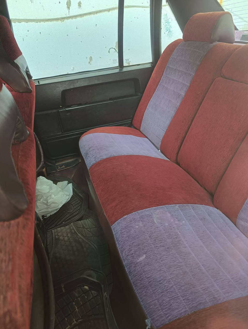 فولفو باسمي سنويه
1994  تحويل نفس اليوم 
سعر 40 ورقه 
تبريد شغال 
***********
موصل
