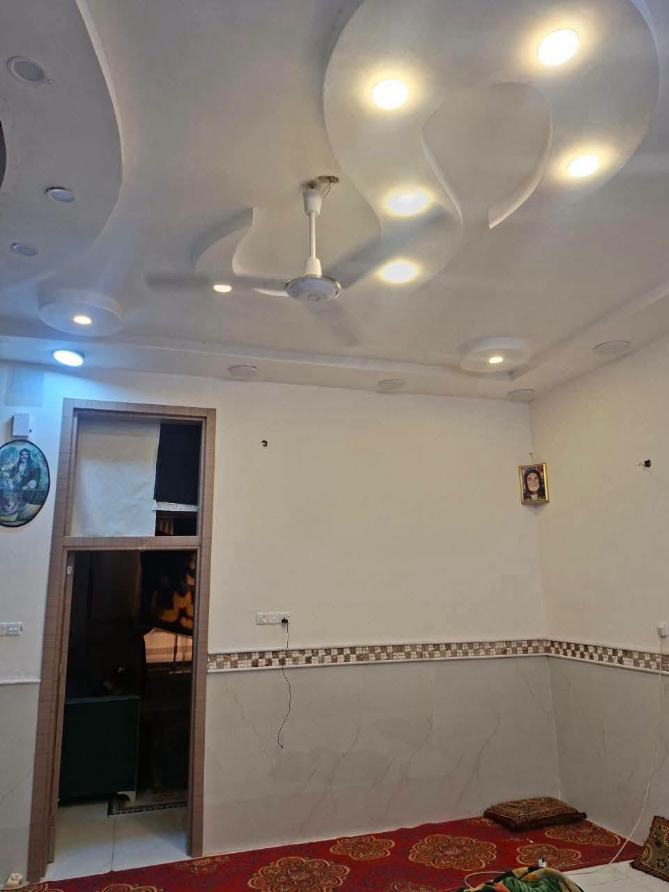 🏡 دار للبيع
📏 مساحة البناء 250 متر،

🌊 +فضلة شاطية 200 متر،

📍 العنوان حجي حسن 
قرب جامعة الإمام الصادق (عليه السلام)، 

🏯 طابقين

🔸 الطابق الأرضي يتكون من :
🛏️ غرف نوم عدد 2
🛋️ صالة
🍽️ مطبخ
🪟 أستقبال
🚪 مناور عدد 2
🛁 مجموعة صحية داخلية وخارجية
▪️ طارمة

🔹 إما الطابق الثاني يتكون من :
🛏️ غرف نوم عدد 2
🛋️ صالة
🚪 مناور عدد 2
🪟 شرفات عدد 2
🛁 مجموعة صحية

🔺 إضافة للبيتونة + صالة كبيرة

🧱 كونكريت، بناء سنة 2024، حديث

▪️ شغل درجة أولى

🔺 الواجهة 10.5، النزال 43

🌳 زراعي، سند 25

◼️ خدمات كاملة 

💰 السعر خاص أو الأتصال ع الرقم

📞 ***********
