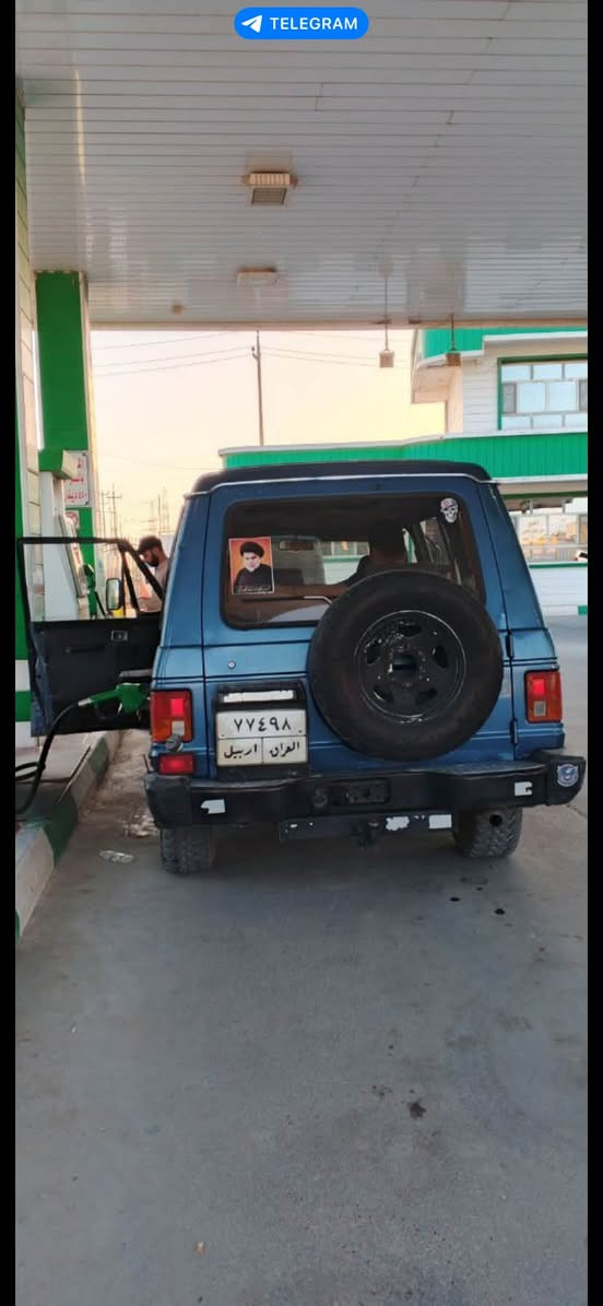 السلام عليكم سيارة مسيوبوشي موديل ٩٠ مكينه بلادية تبريد كشر بلادي لو كير فور ويل شغال للبيع او مراوس. التواصل ***********
