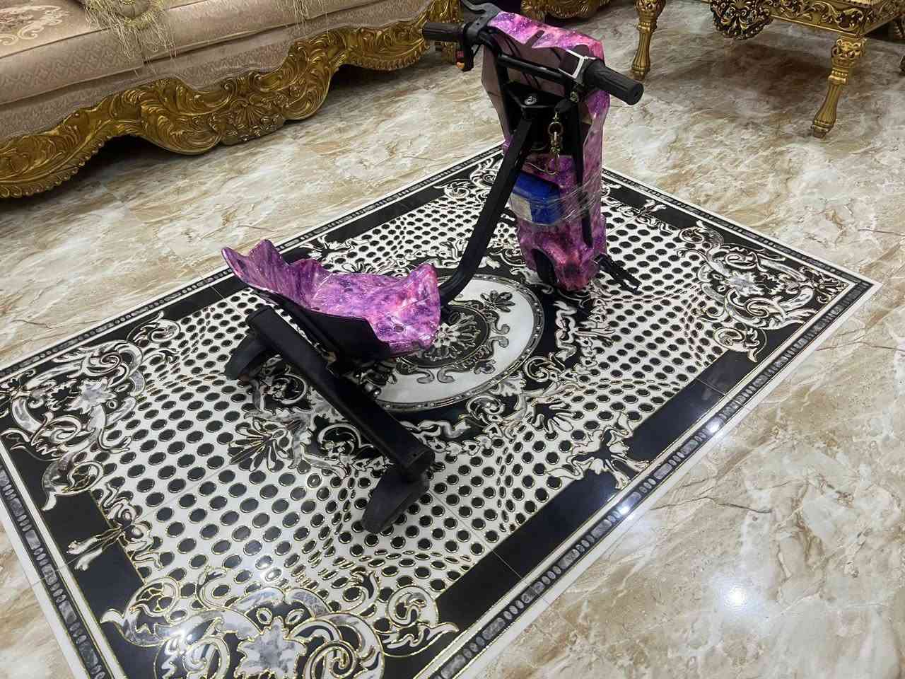 السلام عليكم سكوتر شحن نوع درفت مال اطفال للبيع نضيف استخدام قليل كله شغال مابي اي نقص بطاريه جديدة وعقل وملف كله شغال السعر ٧٥ وبي مجال مكاني بعقوبة  اتصال *********** فقط واتساب.   لا غير
