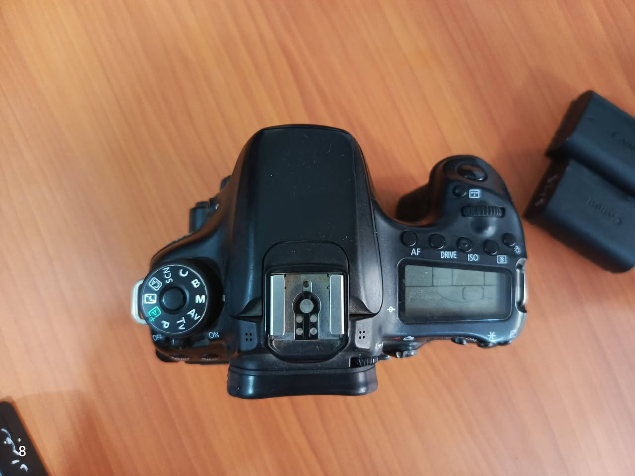 كانون 70D للبيع
Canon 70D
٧٠ دي
كاميرة ما بيها اي خلل
وياها بطاريتين اصليات وشاحن 
مع عدسة 50mm f1. 8 كانون
وعدسة ثانية 55-18mm 
تواصل واتساب فقط ***********
مكاني كربلاء
