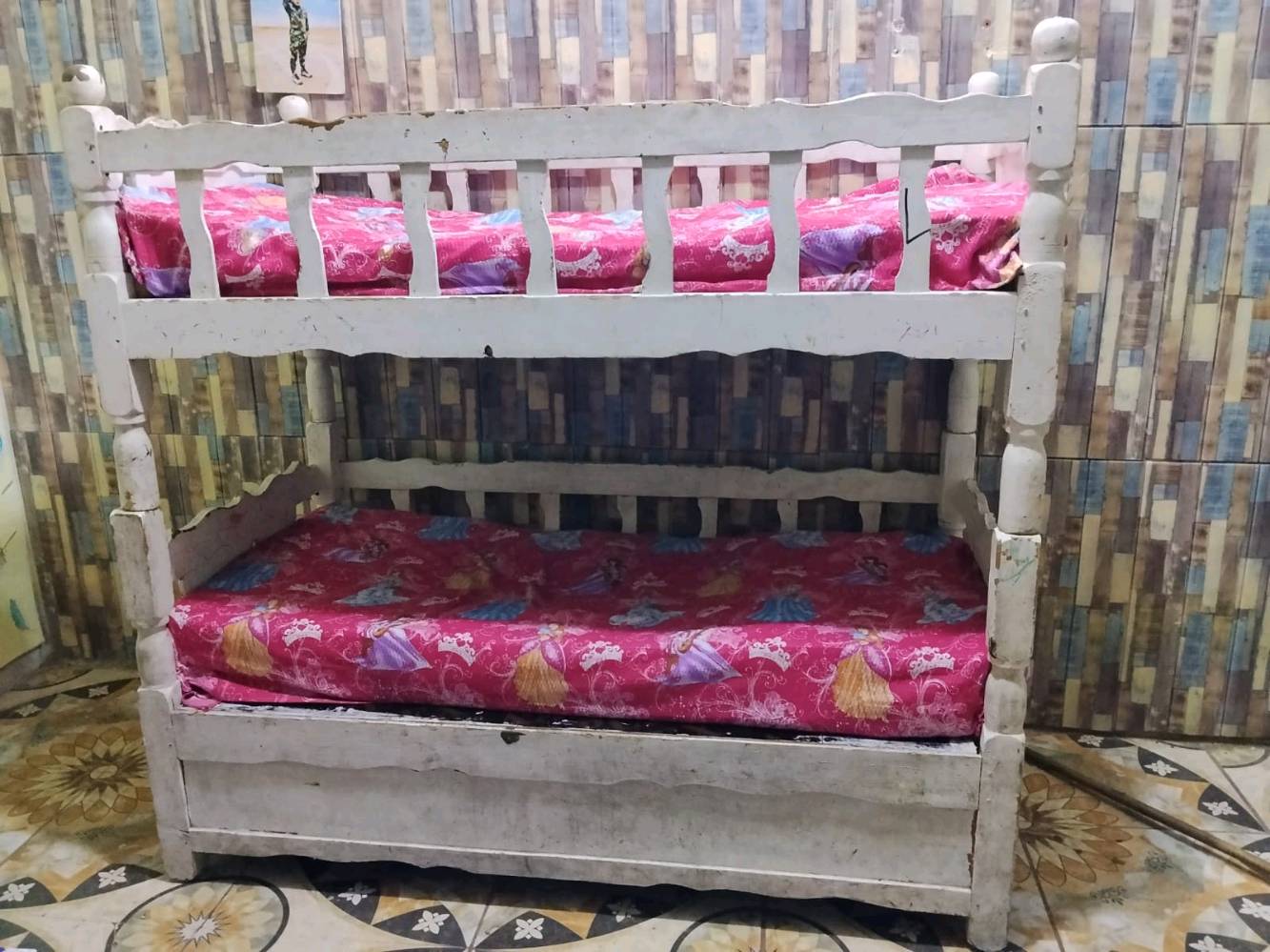سرير طابقين • أطفال • بغداد المعامل