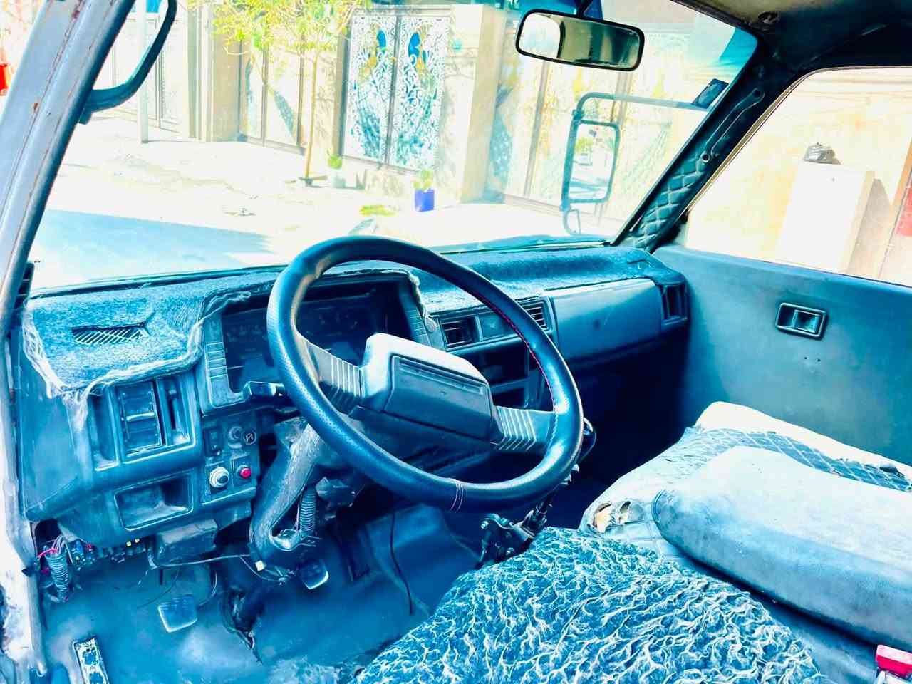 السلام عليكم للبيع كيا بنكو مديل 94 قماره وربع رقم بغداد انكليزي تحويل مباشر سياره بلاديه محرك 2700 شاصي كفاله عامه رقم شاصي واضح تخم تاير جديد كير اكسن حداده كله جديد  كهربائيات كله شغاله مكاني بغداد م. الصدر 
السعر 55 ورقه وبي مجال 
    اتصل وتدلل.    هـ.  ***********.   ❤️
