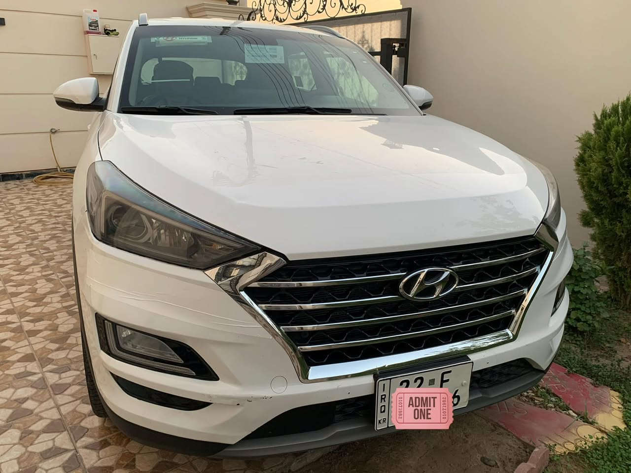 توسان موديل 19 خليجي 
رقم اربيل 
فول مواصفات عدا البانوراما
بصمة كشن كهرباء شاشة كبيرة
شحن لاسلكي 
كامرة خلفية حساسات 
محرك 2000 دوش
كفالة عامة 
بيها باب سكن رش فقط
سيارة جديدة 
ماشية 110
مكان السيارة تكريت

للاستفسار ***********
