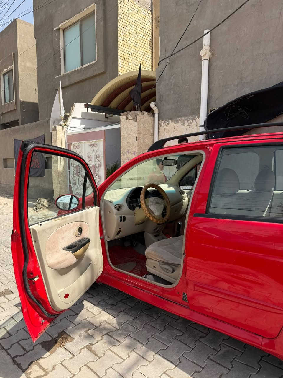🚗 للبيع شيري QQ – النجف الأشرف

🔴 اللون: أحمر
🚘 الموديل: شيري QQ
⚙️ الكير   بيها عادي واوتوماتيكي 
⛽ المحرك: اقتصادي وموفّر بالوقود
✨ السيارة نظيفة ومستخدمة استخدام شخصي
🛞 الإطارات بحالة جيدة
💡 الكهرباء والإنارة شغالة
📄 أوراقها أصولية باسمي نجف 

📍 المكان: النجف الأشرف

💰 السعر:  25 ورقة وبيها مجال  
🤝 

📞 رقم الهاتف : [***********]

ملاحظة: السيارة موجودة بالنجف، والفحص على المشتري
مع المداور
