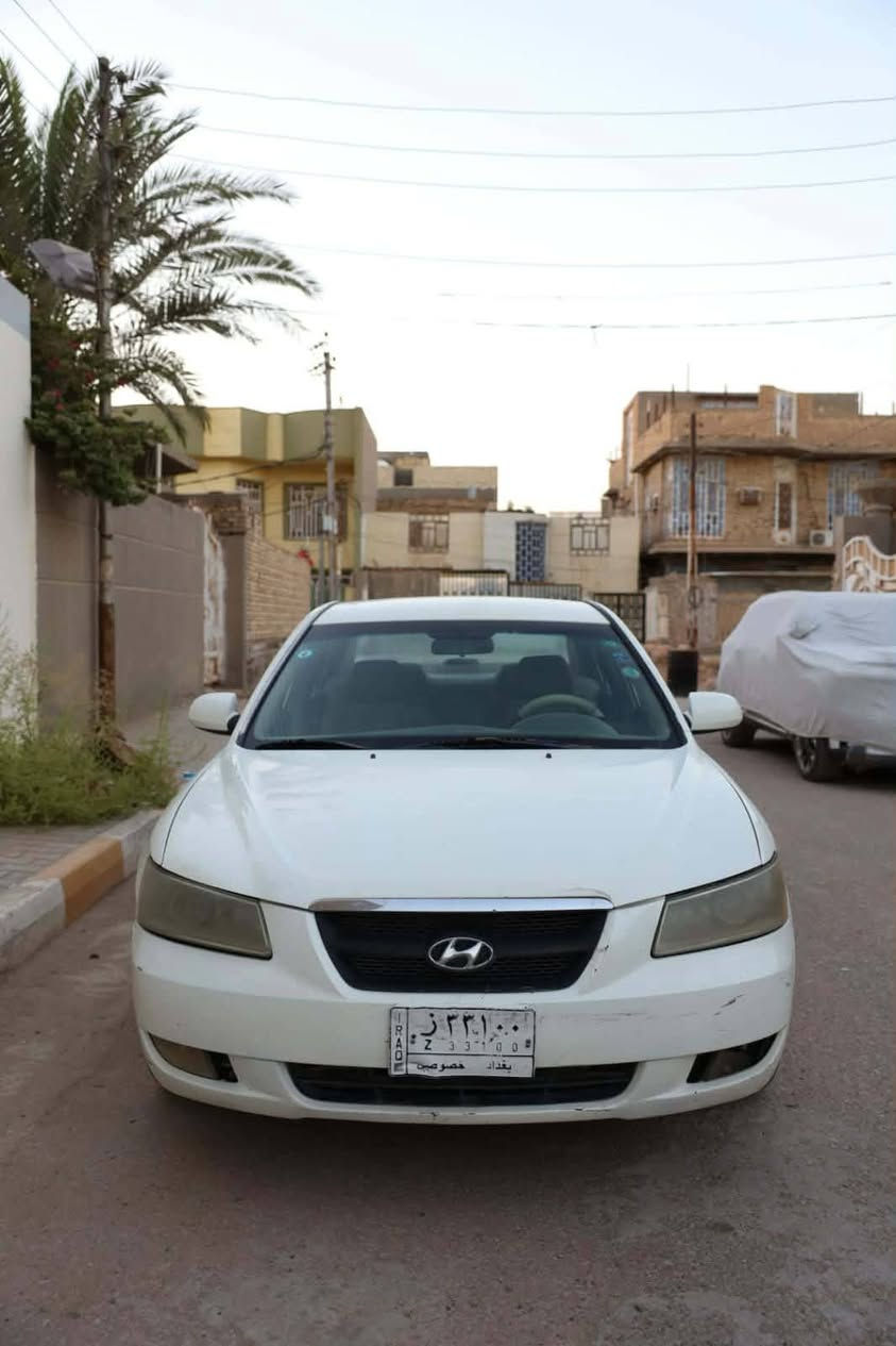 هيونداي سوناتا2005 خليجي رقم بغداد ضربتهة الجاملغ الامامي جهت الراكب والهلال الخلفي نفس الجهة كير ومحرك مكفولات سعرهة ب80 وبيها مجال للتواصل*********** أو *********** مكان السيارة الديوانية ديوانية, القادسية
