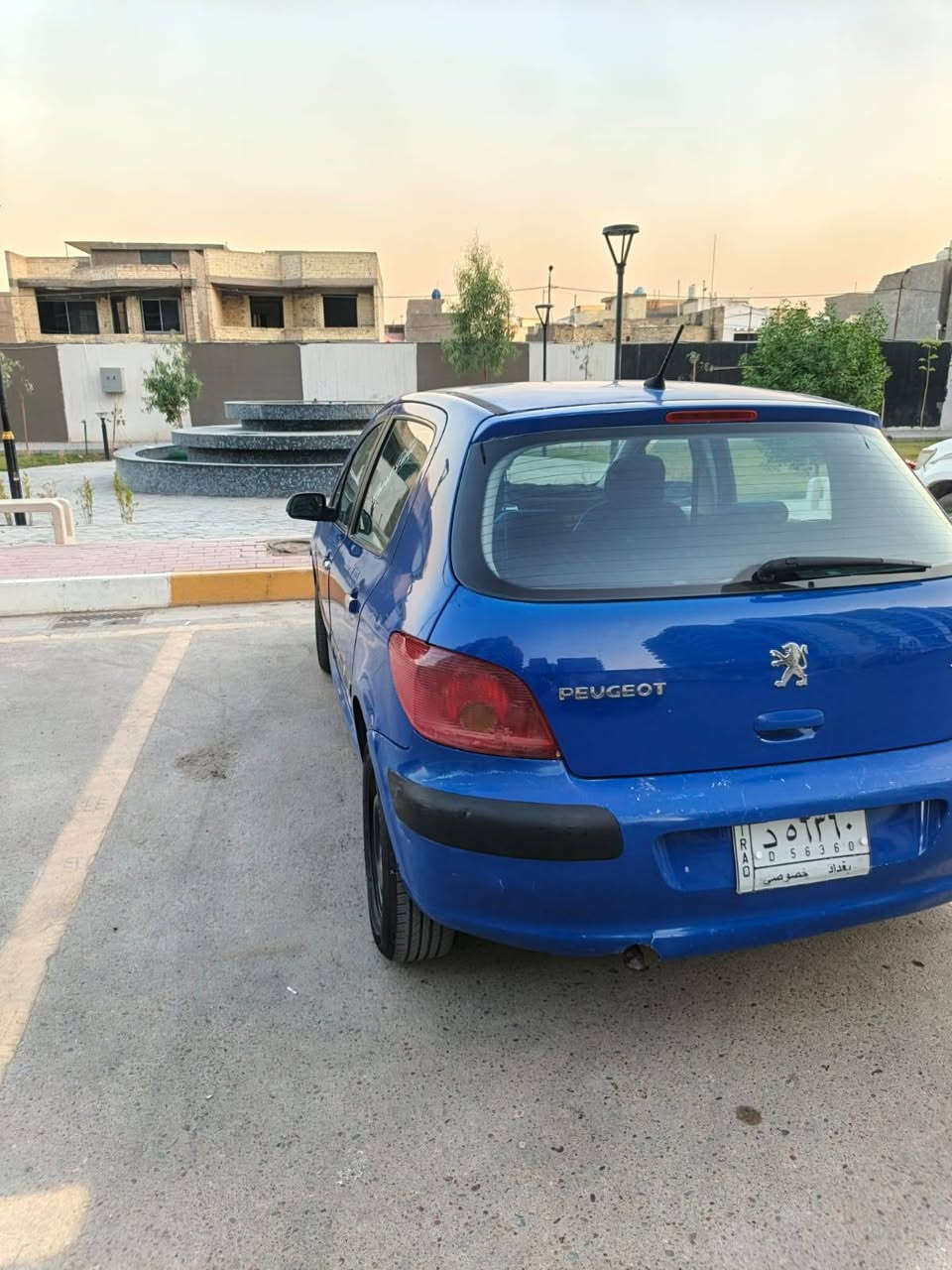بيجو 307 موديل 2005 رقم بغداد
مكانها حي الجهاد المحرك والگير بحالة ممتازة وتبريدها ثلج السيارة نظيفة ومسويلها إدامة دوشمة جديدة وتخم تايرات جديد قاعدة فيتبام جديدة دبلات أمامية وخلفية جديدة سعرها 45 وبيها مجال للشراي للاتصال ***********
