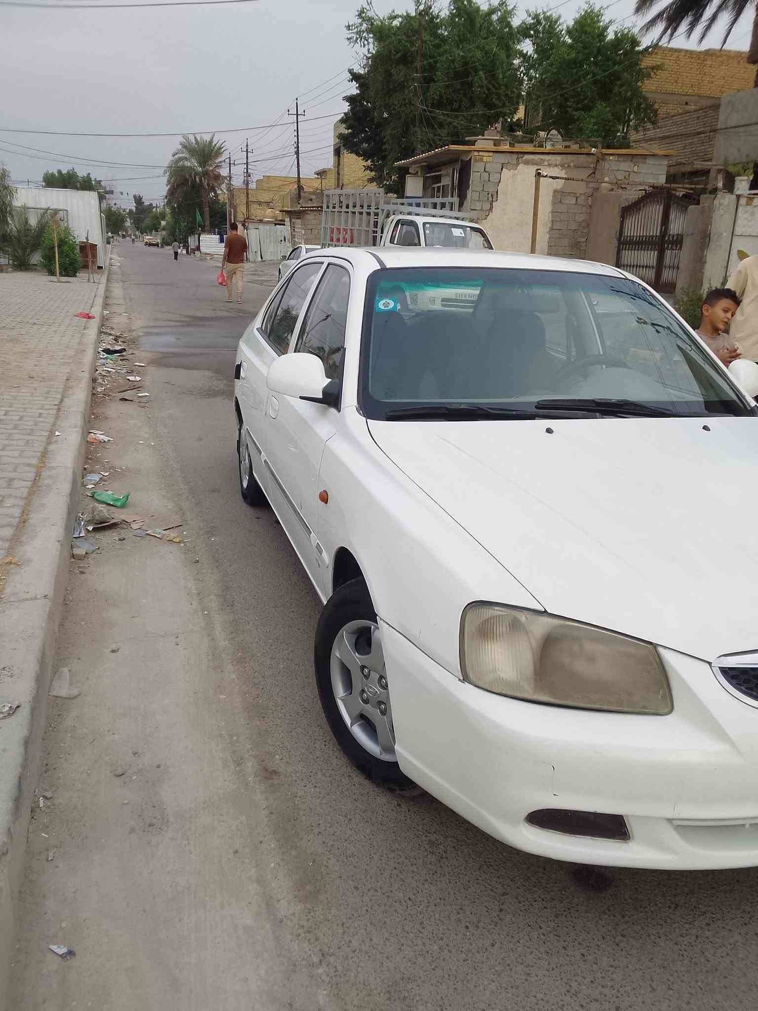 سلام عليكم عندي فيرنا ٢٠١٢ محتاج ابيعه سياره مكفول شواصي كيرتبريدمحرك سياره نظيفه سنويه جديده بسمي مكان بغدادالسعر٧٠بيه مجال الاتصال على رقم ***********
