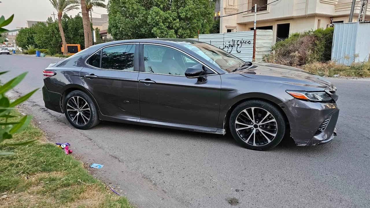 للبيع | Toyota Camry LE 2019 🇺🇸

سيارة نظيفة وجاهزة للاستخدام اليومي، بحالة ميكانيكية ممتازة، ومفحوصة بالكامل بتقارير حديثة من مركزين متخصصين.

المواصفات:
🔹 تويوتا كامري LE موديل 2019 (أمريكي)
🔹 محرك 2.5 اقتصادي وقوي
🔹 ممشى 173,000 كم
🔹 رقم بغداد

الفحص:
✅ المحرك ممتاز
✅ الجير ممتاز
✅ التعليق والتبريد بحالة ممتازة
✅ البريكات والإطارات سليمة
✅ الفحص الإلكتروني سليم ولا توجد مشاكل بالمحرك أو الجير أو الـABS أو الإيربگ.

الهيكل:

* تبديل: بونيت، صدام أمامي، صدام خلفي.
* صبغ: الجانب الأيسر وبعض القطع التجميلية.
* رشمات بسيطة بالجانب الأيمن والسقف.
* يوجد تصليح بسيط في مقدمة البدن، ومثبت في تقرير الفحص.

📄 تقارير الفحص كاملة ومتوفرة للجادين.
🔧 السيارة لا تحتاج أي مصروف ميكانيكي، جاهزة للاستخدام مباشرة.

💰 السعر: (138)وبيه مجال للشراي 
📍 الموقع: بغداد
📞 للاستفسار: (***********)
بدون تعاليق سلبيه شراي  اتصل وبلخير علياخذه 
“تنفحص بأي مركز يختاره المشتري، والبيع للجاد فقط.”

