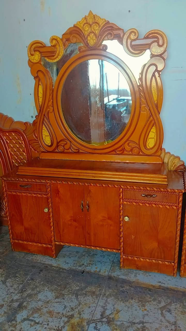 غرفة اخشاب • مستعملة • شهربان