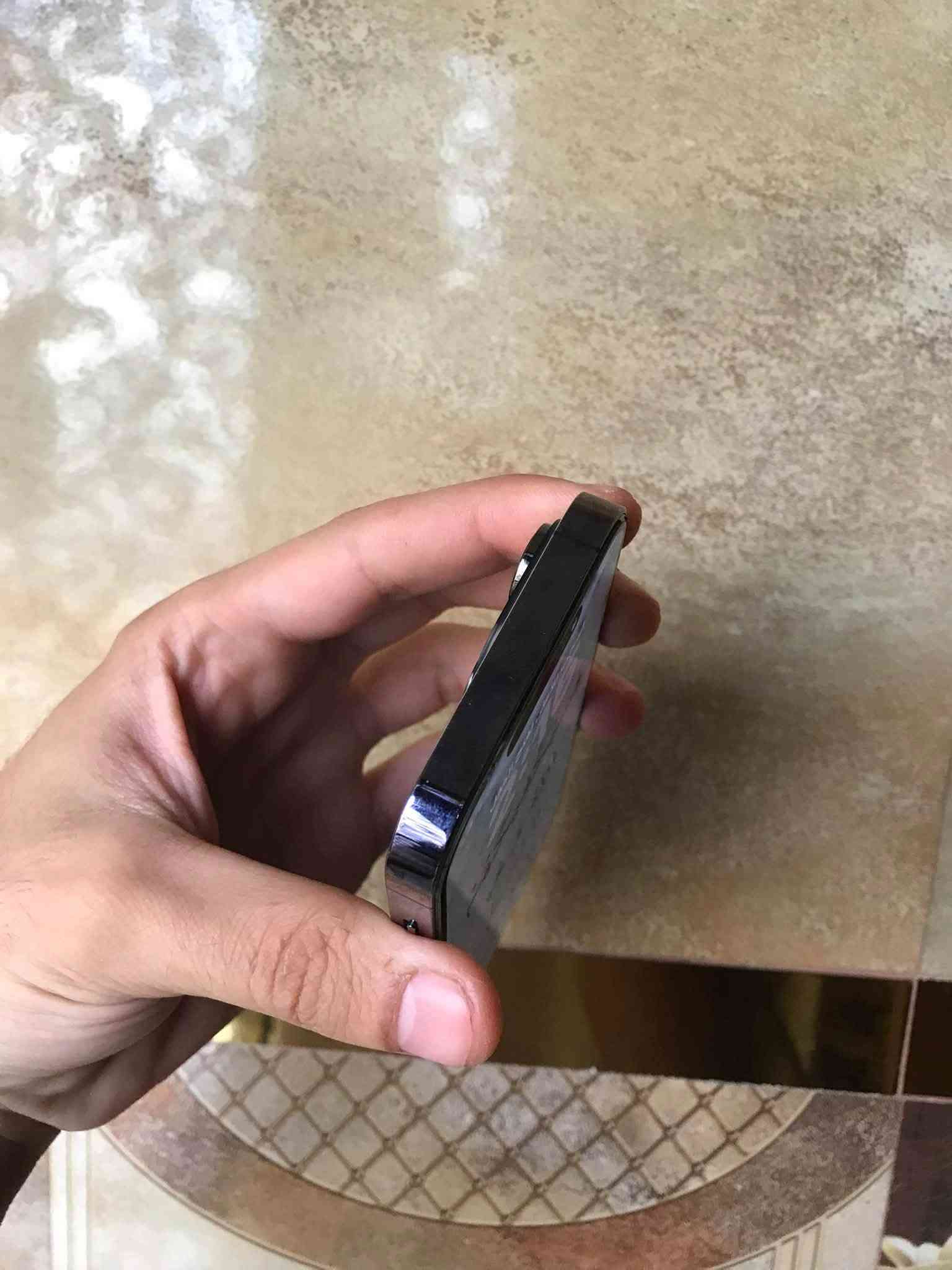 آيفون ١٤ برو ٢٥٦ • بطارية ٧٧٪ • نضيف ١٠٠٪