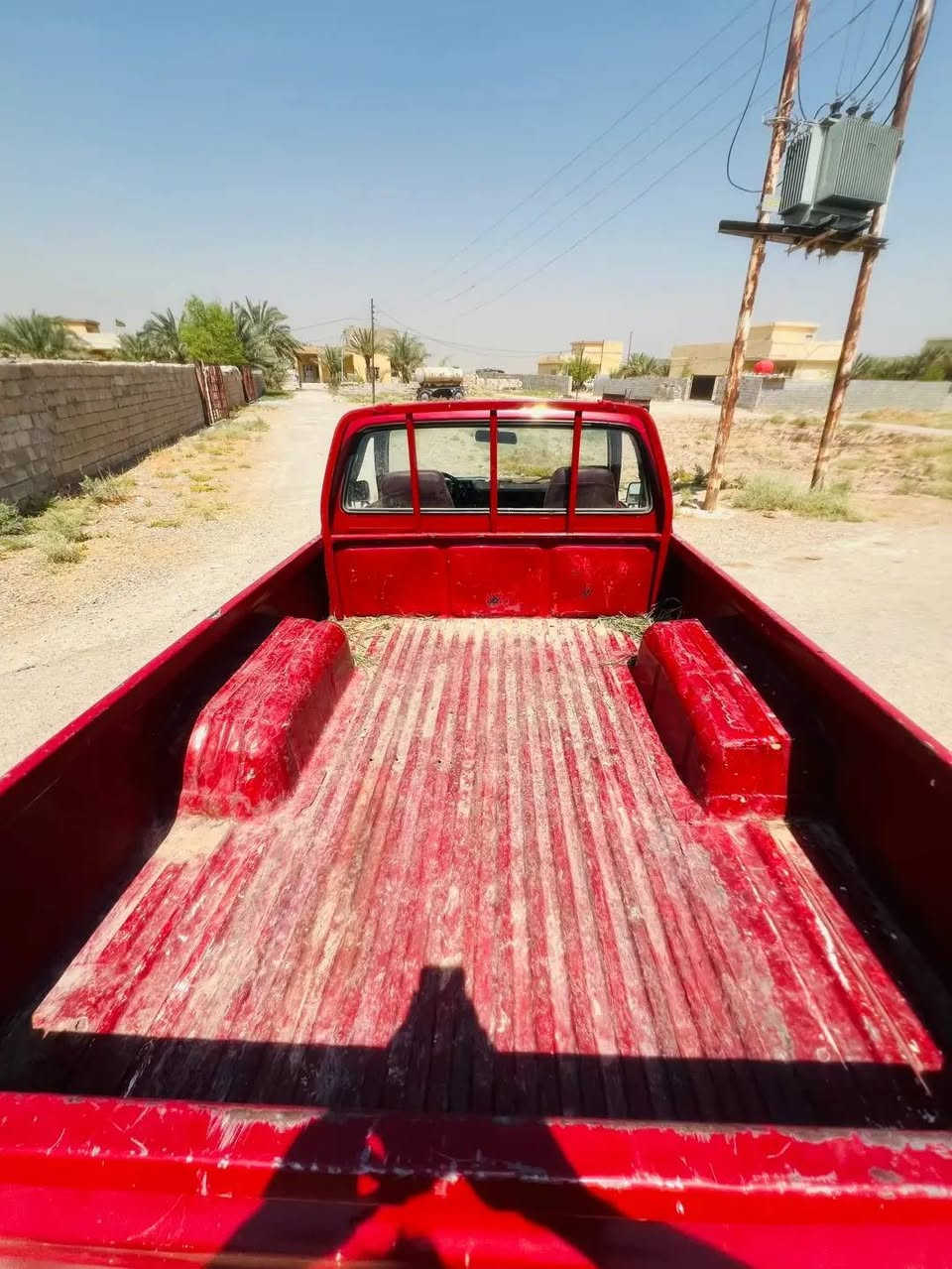 السلام عليكم للبيع بيكم موديل 85 محرك وكير جدد صدر نضيف تخم تاير اكسل نضيف شاصي نضيف كهربايات كله شغاله رقمه صلاح الدين راعيه ما اندله مكان ديالى خان بني سعد سعره خاص اتصل ***********  بي واتساب
