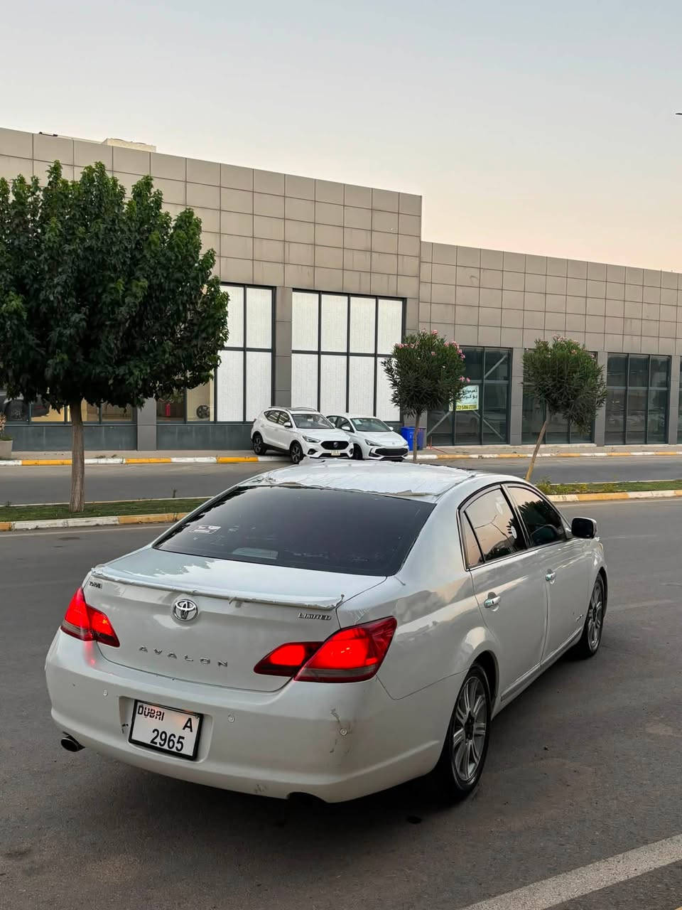 2007براوە 

سەیارەکە بەس ماشەڵای دەویت

فول مواسەفات

پێنج دەرگا بەسمە 

پەردە 

کوشن سارد و گەرم

سڵایت 

سەیارەکە کۆدی  بۆ کراوە، 

بارکودیشی پیوەیە

سەیارەکە ناو دەری پاکە، ناو زەرد جڵد 

گێڕوو مەکینە بەشەرت 

کارەبای گشتی بەشەرت

تەقە و ڕەقەی تێدا نیە بە شەرت 

شووێن سلێمانی ، 
نرخی ٥٦$

***********
