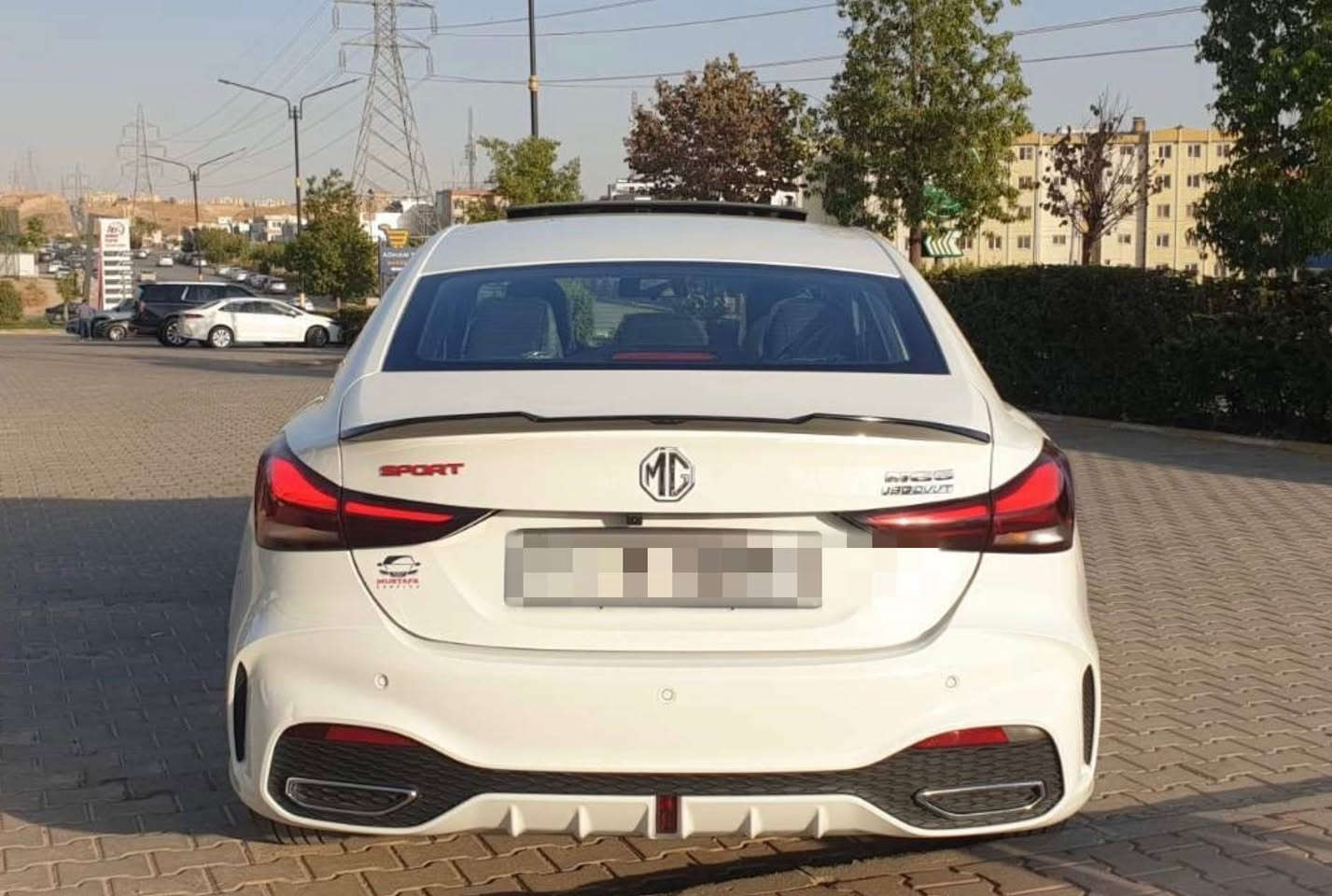 Mg gt 2025 
سەیارەکە کامل جوانکاری بۆکراوە 
بێ بۆیاخەو بێ ساردە 
٣٢ هەزار ڕۆشتووە 
نرخ : ١٢٢ وەرەقە و معامەلە
*********** السليمانية, العراق
