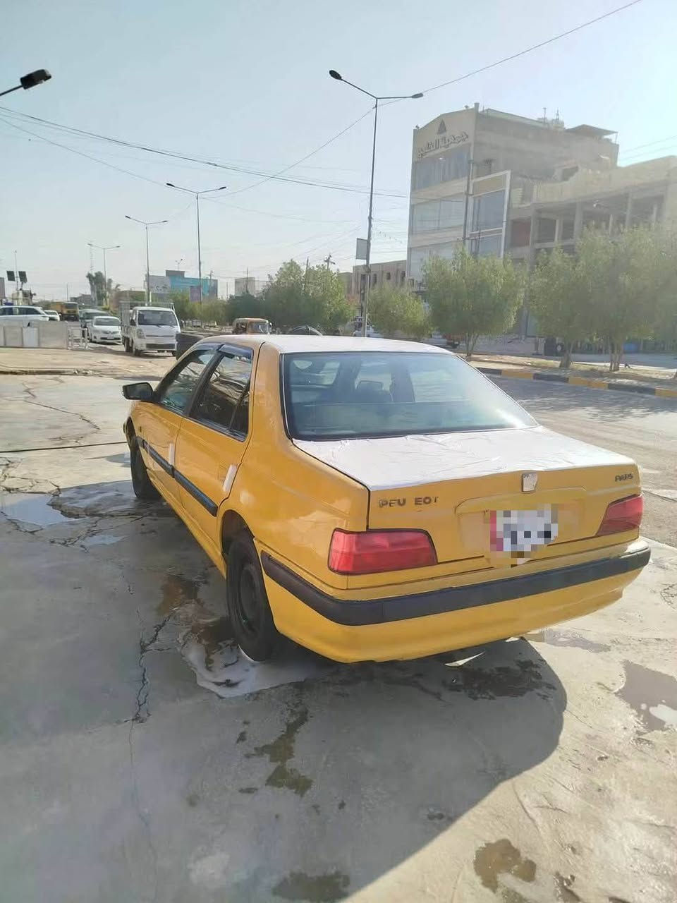 السلام عليكم.  بيجو بارص موديل 15. رقم بغداد.  دولي. بسمي قبل 10 ايام حولتها مصفرة خط وهيأة. وغرامات.  تبريد وتدفئة شغال. مكينة وكير. جدد. سيارة جاهزة للعمل. السعر 33ورقة وبيهة مجال العنوان بغداد حي اور
للاستفسار الاتصال 
***********
***********
