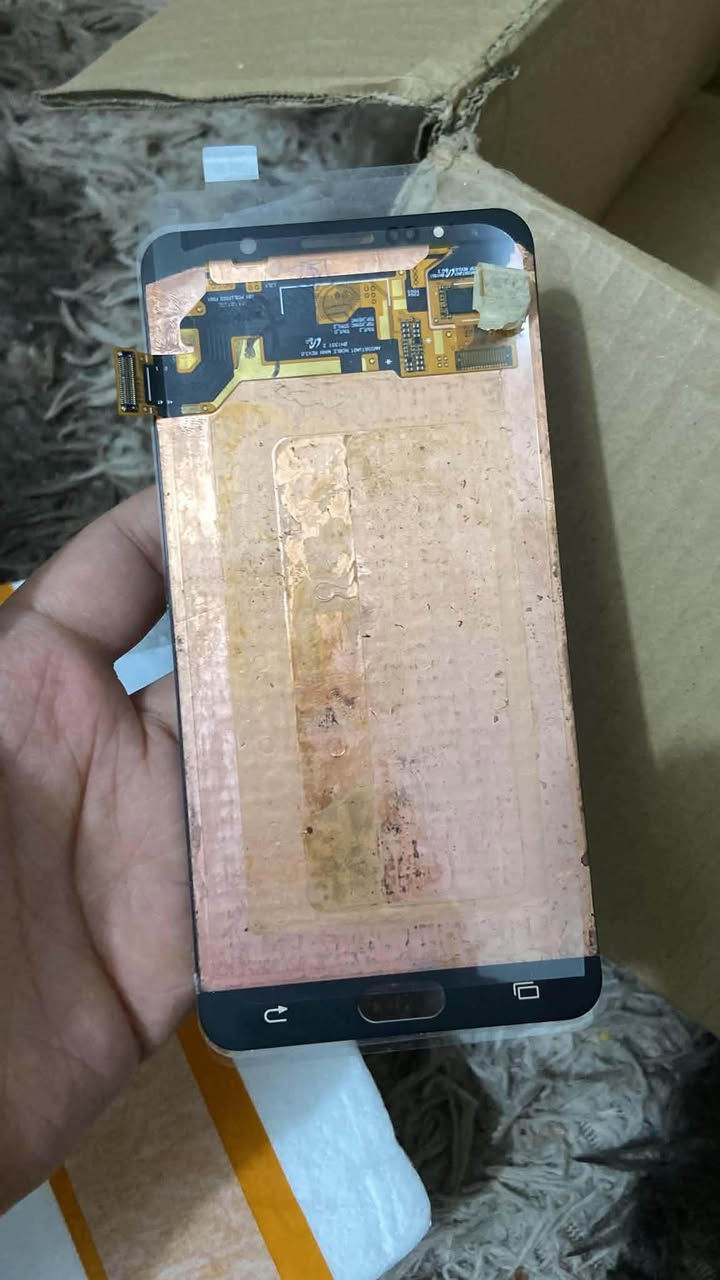 شاشات موبايل عدد 18 كلهن قويات شرط شغل
اس 21 الترا تفصيخ 
نوت 5 تفصيخ 
تاب اس 7 fe
شاشة ولمس ايباد 7/8/9
Zflip 5 عدد (2)
سامسونك a16 اولد اصلي 
A73 اولد اصلي 
اس 20 fe اولد اصلي فريم
اس 23 الترا وكالة 100/100
A35 اولد اصلي 
نوت 9 انسيل فريم مفحوصة شغالة 100/100
اس 22 الترا اولد اصلي 
شاشة خارجية z flip 3 تفصيخ 
شاشة خارجية z flip 3 انسيل 
نوت 20 عادي اولد اصلي 
انفنكس سمارت hd 2021
سعر قطعة 40 الف نظام بيع شلع شرط شغل اي وحدة بيهة خلل ترجع وترجع فلوسهة والي قريب بغداد ياخذهن من البيت ***********
