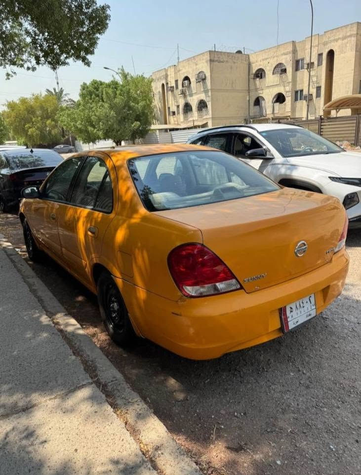نيسان صني • ٢٠١٠ • مكينة ١٨٠٠
