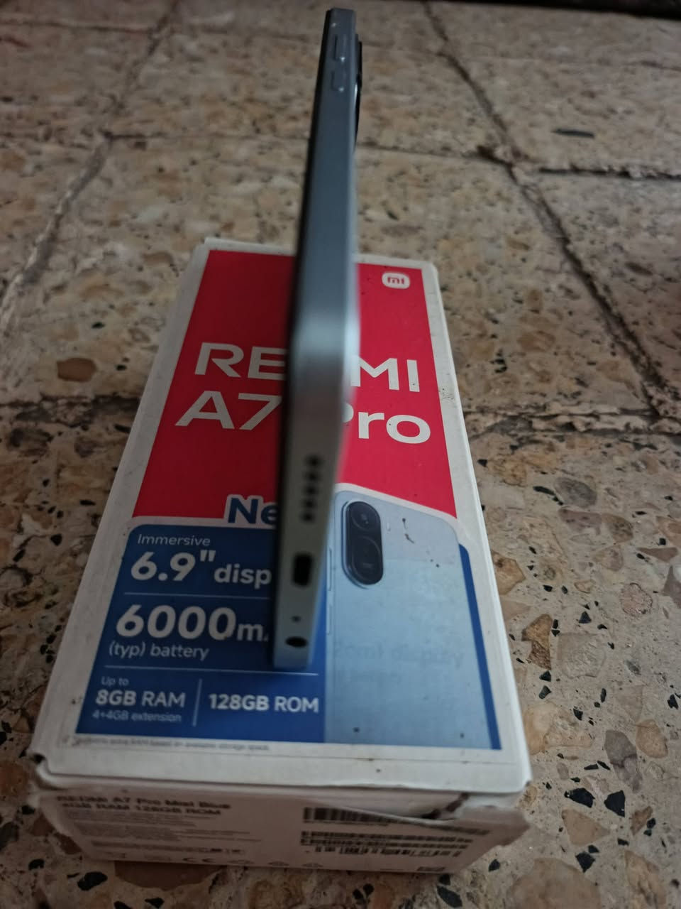 نوت 40 برو ٥جي • ٢٥٦ • كامل ملحقات