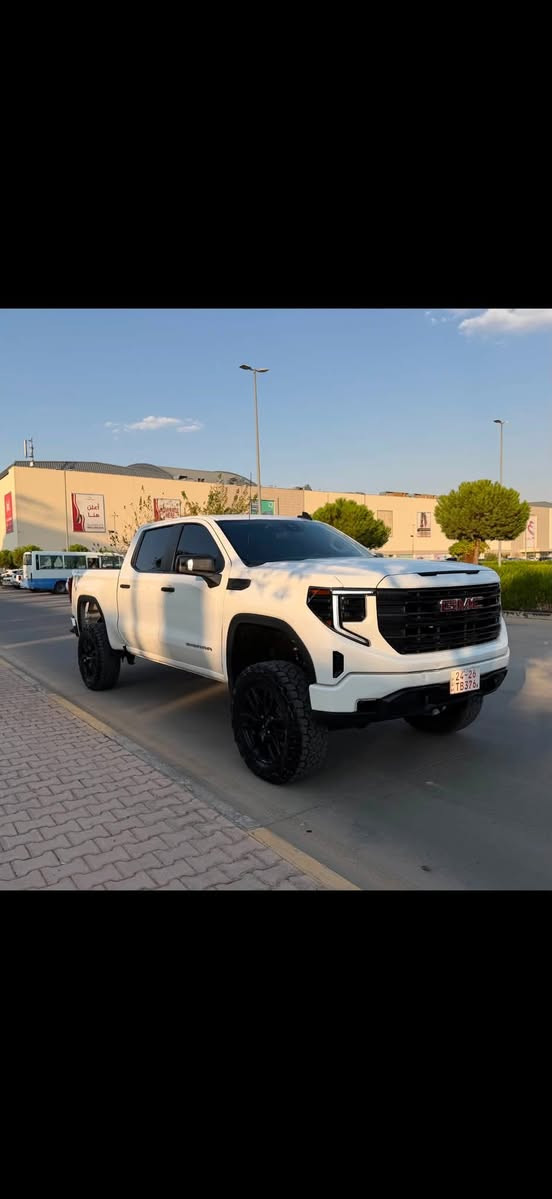 جيمسي سيرا 2024كاتي دهوك  كلين تايتل ده عامي بوده عامي يه ك بارجه ته نها كلير امريكايه بيلاد له شه ريكه ي جميسي به رز كراوه ته وه له امريكا نرخ 330$ ***********

نص مكتوب في الصور:
- Crop