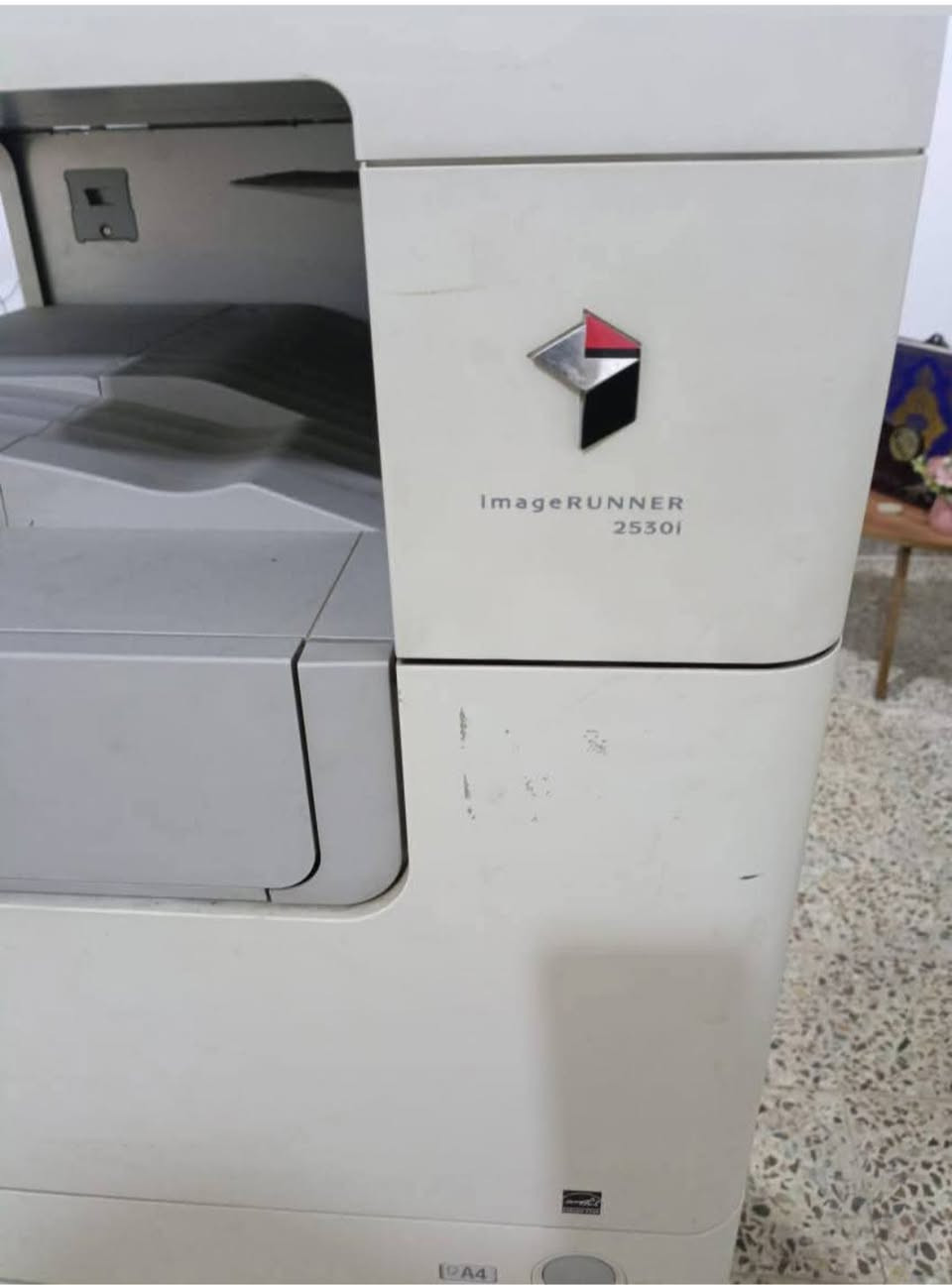يتوفر جهاز كانون حجمه 2530i ابيض واسود حبره 10 الف قوي ومتين يسحب ورق A4  و A3  بيه فيدر علوي يسحب وجهين وجرارات للورق يفيد المدارس والكليات ودوائر الدولة  لقلة صيانته وغير مكلف سعره 500 دولار وبيه مجال للاتصال واتساب *********** جهاز نظيف مال وجبة
