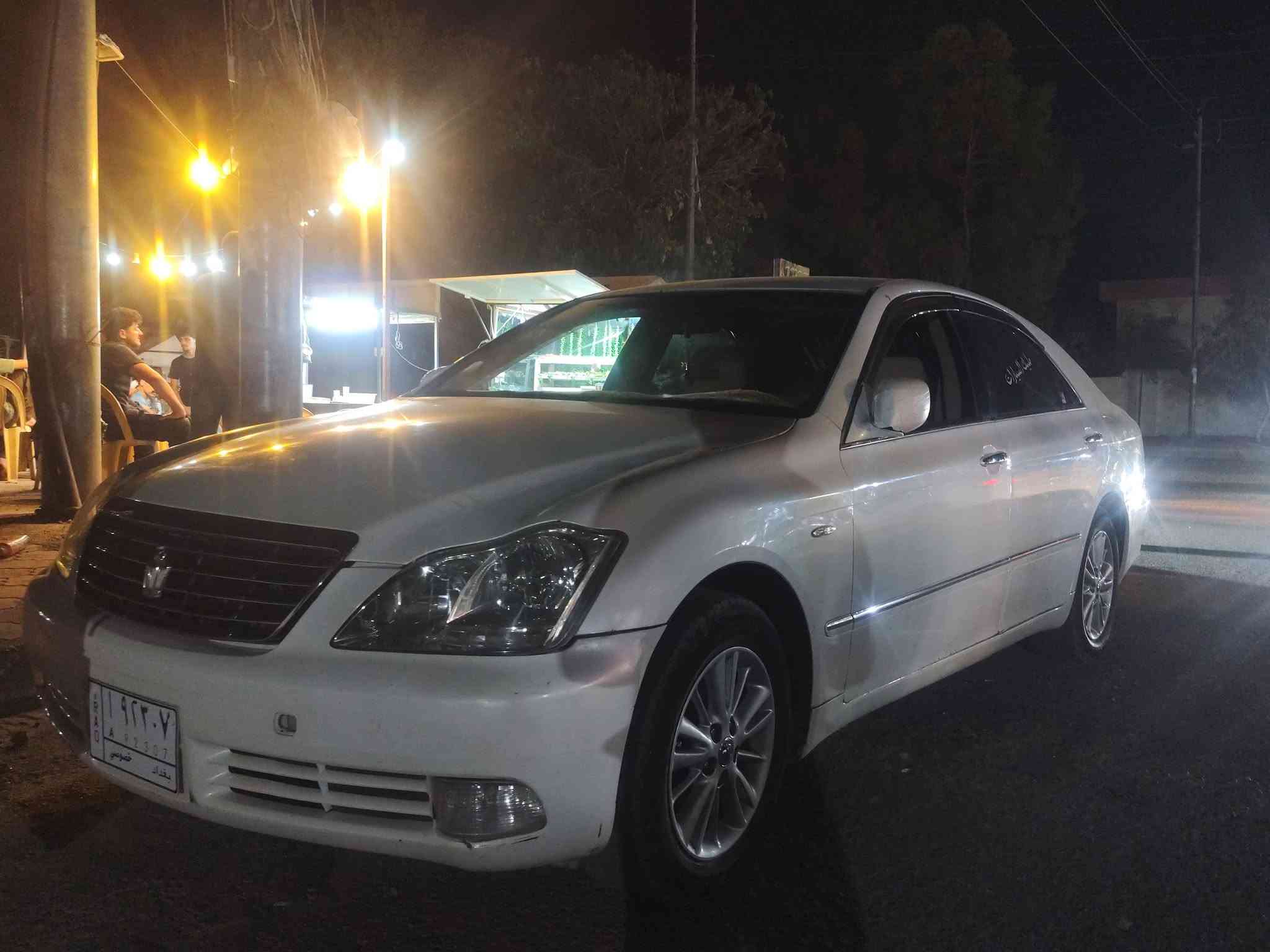 شاهینە موسی 2005 کۆد دار
یەک پارچەی ئەوروپای هەیە 
180 بێ دوکەڵ  
چوار تایە تازەی لەژێرە 
سعری 58  
ژ ***********
