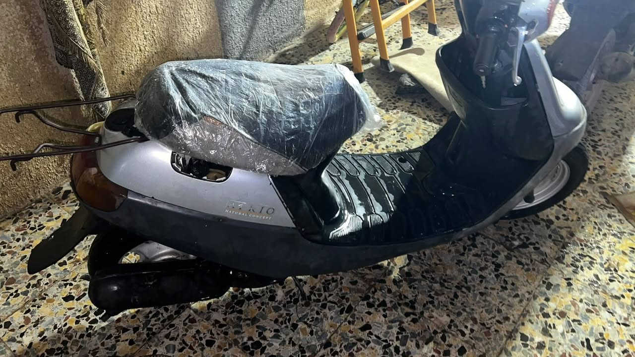 سلام عليكم للبيع بطه ٩٩ كهربائيات شغاله عوزها باتري  نواقص بصيطه  شاصي مكفول مكينه مكفوله سعرها ٢٥٠ وبيها مجال مكاني كربلاء حي لقدس ***********

