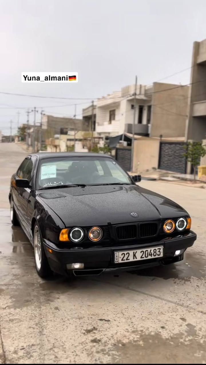 ‎بي ام دبليو 525 دیجتال 🚀✈️
‎موديل 1993 🚀🚀
‎مواصفات فول بس بدون سلايد 🚀
‎محرک کبس 
‎اربع جامات كهربائية 
‎داخل جلد 
‎کیر اوتو 
‎Abs
‎كشنات كهربائي
‎بردات بيلاد بردات أبواب خلفي هم بيلاد 
‎داخل اسود وصاج 
‎مود تحکم s - e - snow
‎بجم عريض 
‎دبل جكمجه دبل ايرباك 
‎دعاميات m 
‎ويل حصير بيلاد 
‎لایتات عدسە و زینون
‎شاشه ايباد
‎جامه اماميه بولارايز اصلي 
‎سياره اسود مصبوغه صبغ مثل شركه للجماليه
‎معمرها كامل بيدي نقص دينار ما بي کیر و محرک بشرط
‎صدر جديد صبغ جديد تبريد مرکزی كلشي كلشي بيدي مسوي تعمير كامل 
‎سنويه جديد 2029 رقم اربيل دولي
‎بيها دفتر بانزين 
‎وسعر بلاشششش خابروني علي واتساب او علی خاص رقم مقفول  واتساب عاي رقم *********** 
‎مكان سياره كركوك

نص مكتوب في الصور:
- Yuna_almani🇩🇪.
- Yuna_almani🇩🇪。
- Yuna_almani🇩🇪
- Yuna_almani