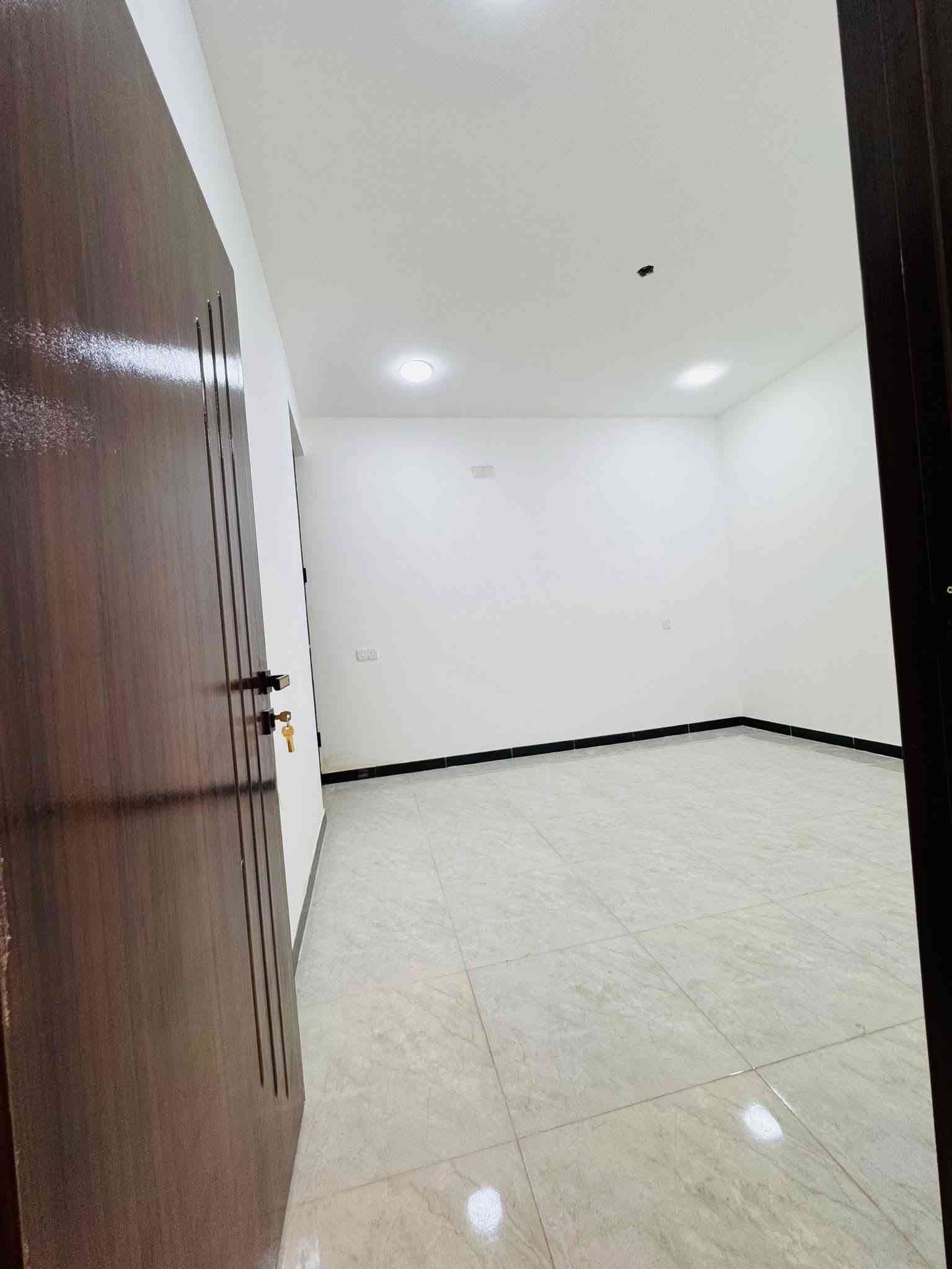 #مكتب_الشغف_للاستثمار_وتطوير_العقار
🏠#دار_للبيع   100متر واجهيه 6،25متر نزال 16متر
 بناء طابقين حديث 

يحتوي البيت. ع[3غرف نوم -استقبال -صحيات عدد 4- صالة- ومطبخ] البيت شغل درجة اولى 

🔶️مع كامل الخدمات
🔴ملاحضه البيت جاهز للسكن 🔑

⬅️السعر مغرريي✨️

⬅️نوع العقار  طابو زراعي سند 25 اقرار محكمه 

📍العنوان #بغداد_الدوره_البوعيثه   
      مجمع السلطان الرابع 
🔴للاستفسار  خاص او الاتصال ع الرقم 
☎️***********
☎️***********
