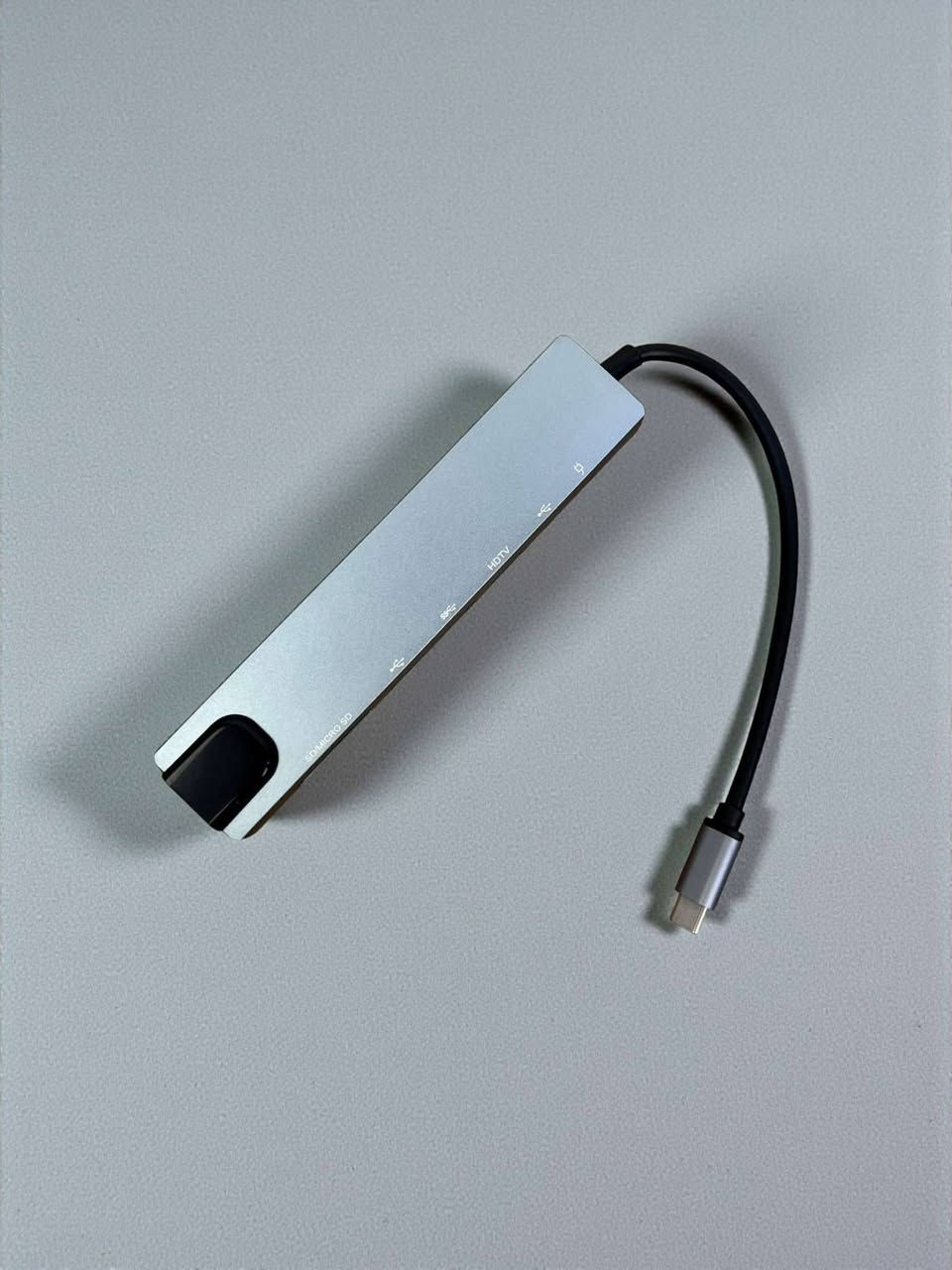 ادابتر USB-C • ٨ في ١ • شحن PD 87W