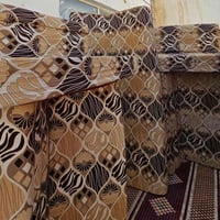 جلسة عربية • اسفنج عالي • ٢٤ مقعد