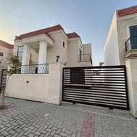 بيت في مجمع اسد بابل السكني ١  المساحة :٢٥٠ م ( مواصفات ال٢٥٠ معروفه )...