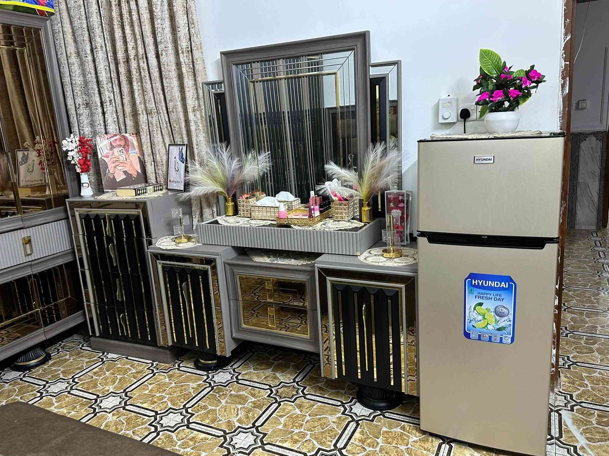 سلام عليكم غرفه لبيع ١٢ قطعه ‪+964 788 520 6585‬
