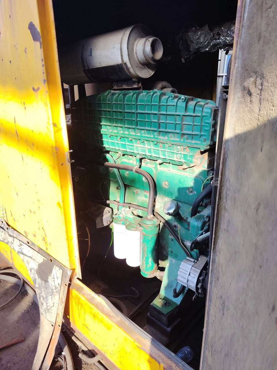 فالفو ج10سوبر 6سلندر كاتم ستندر لاصرف لابخار استندر توليد استانفور مضلع 200kv كربلاء ***********
