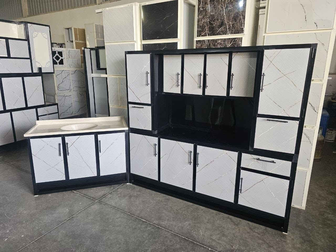 أهلاً وسهلاً بكم
متوفر جميع انواع الكاونترات ومتوفر توصيل جميع محافظات العراق 
الاتصال ***********
