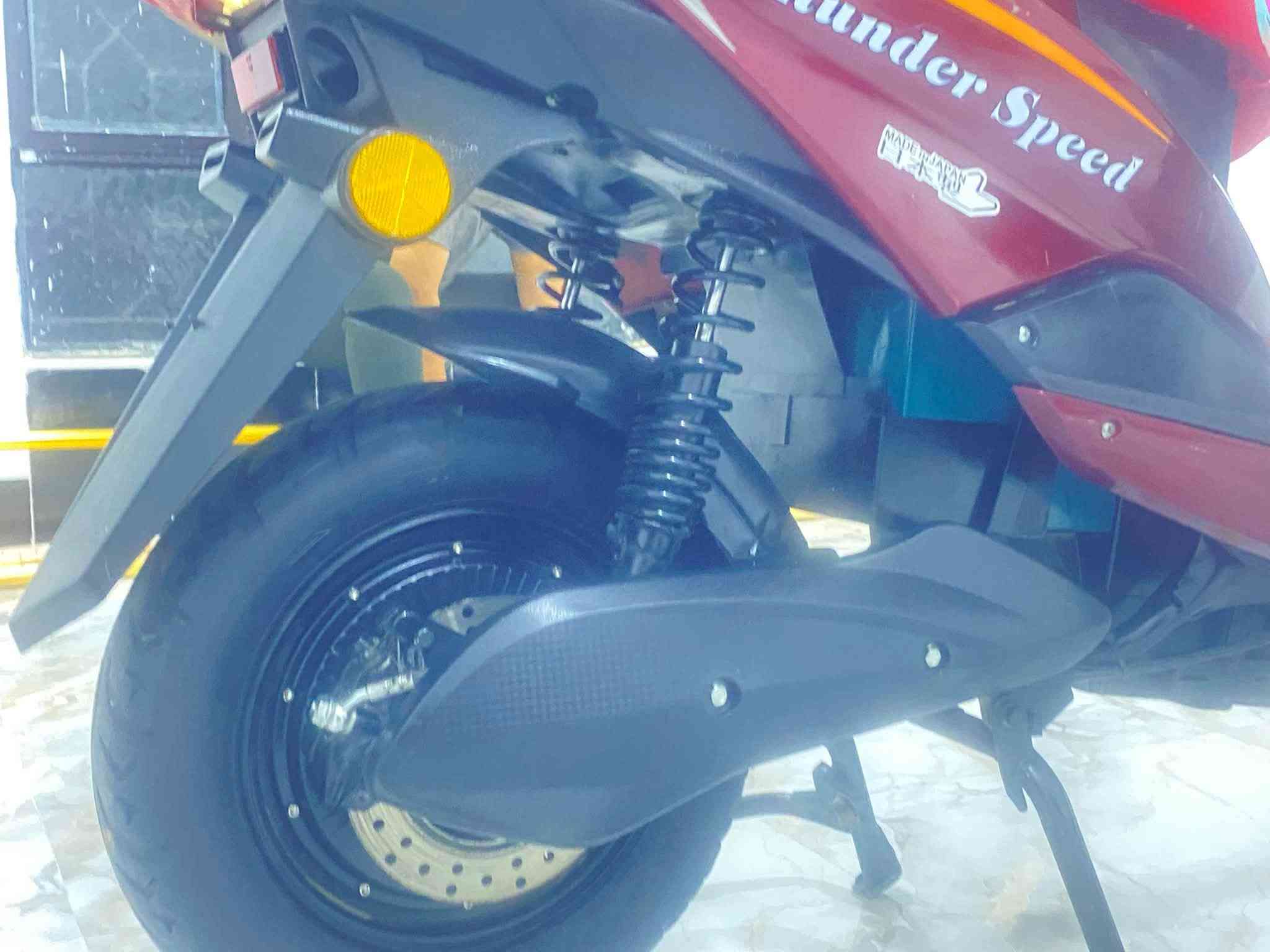 سكنس ابو طير • احمر • مثبت سرعه