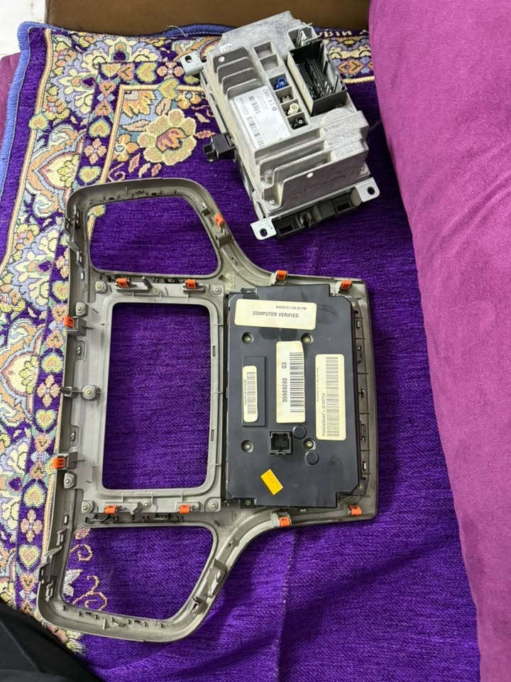 شاشة جيب ١٤ • خليجي • كاميرا