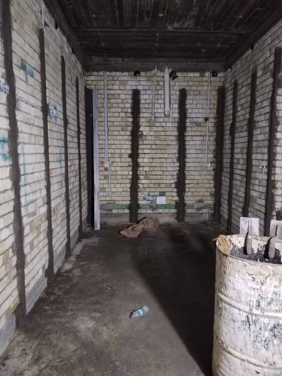 لباخ مصري درجه اولي خشن وناعم وطلس وفوم وصبغ وتشميع داخلي وخارجي وتصفير مساطر متفرغ حاليا***********
