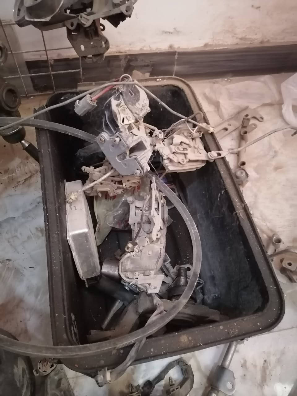 اغراض انفنتيتي للبيع اتصال وتساب***********
