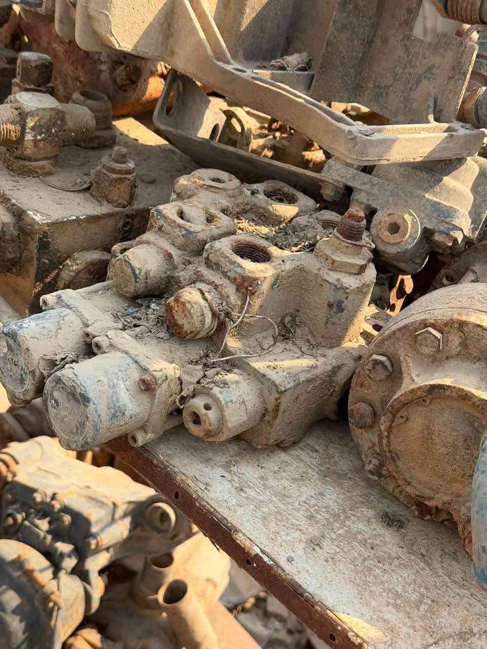قطع غيار اتيكو والبي تفصيخ صور القطعه ودزها مكاني بغداد التاجي جسر المصابيح للاستفسار ***********
